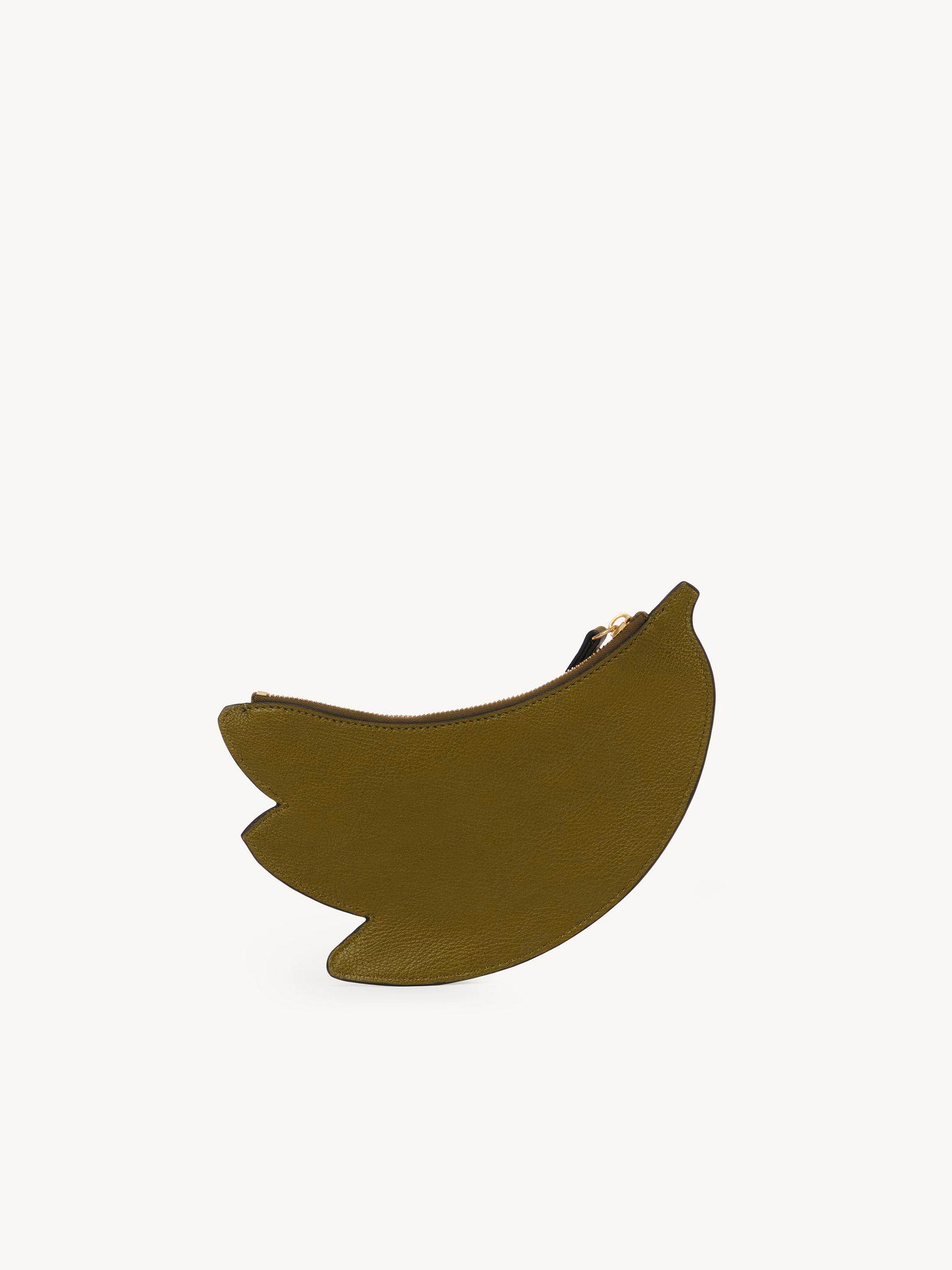 Banana flat pouch in grained leather Product Image