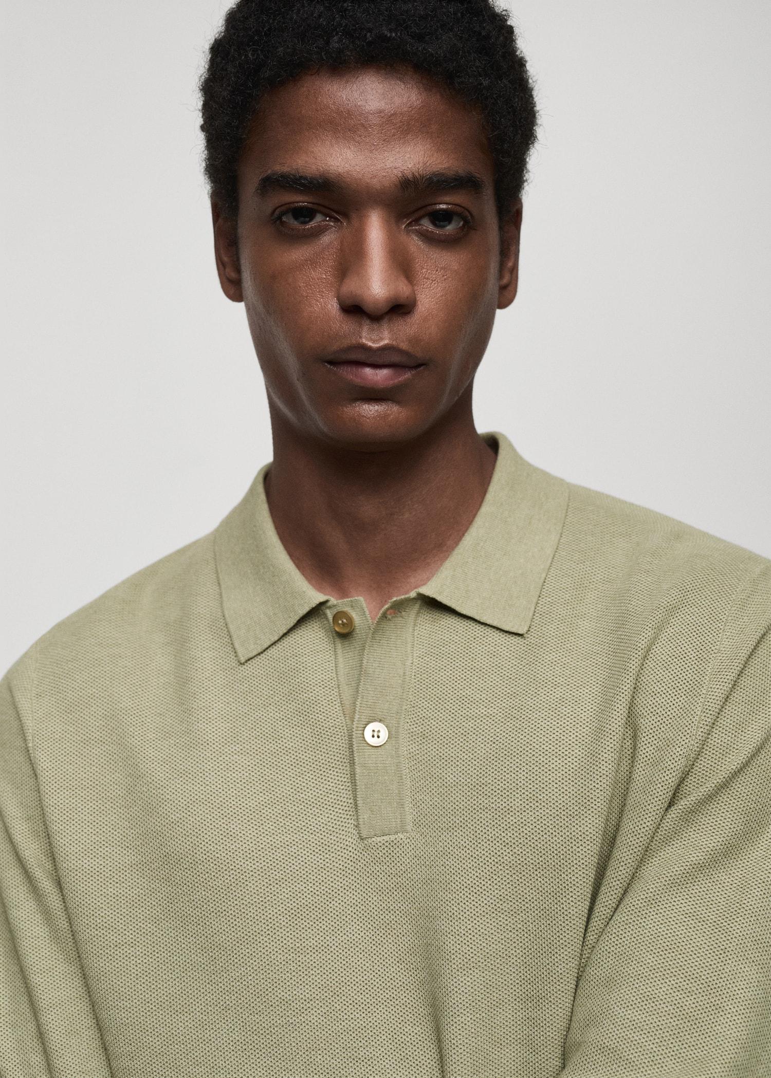 Micro-structured cotton knitted polo shirt - Men | MANGO USA Product Image