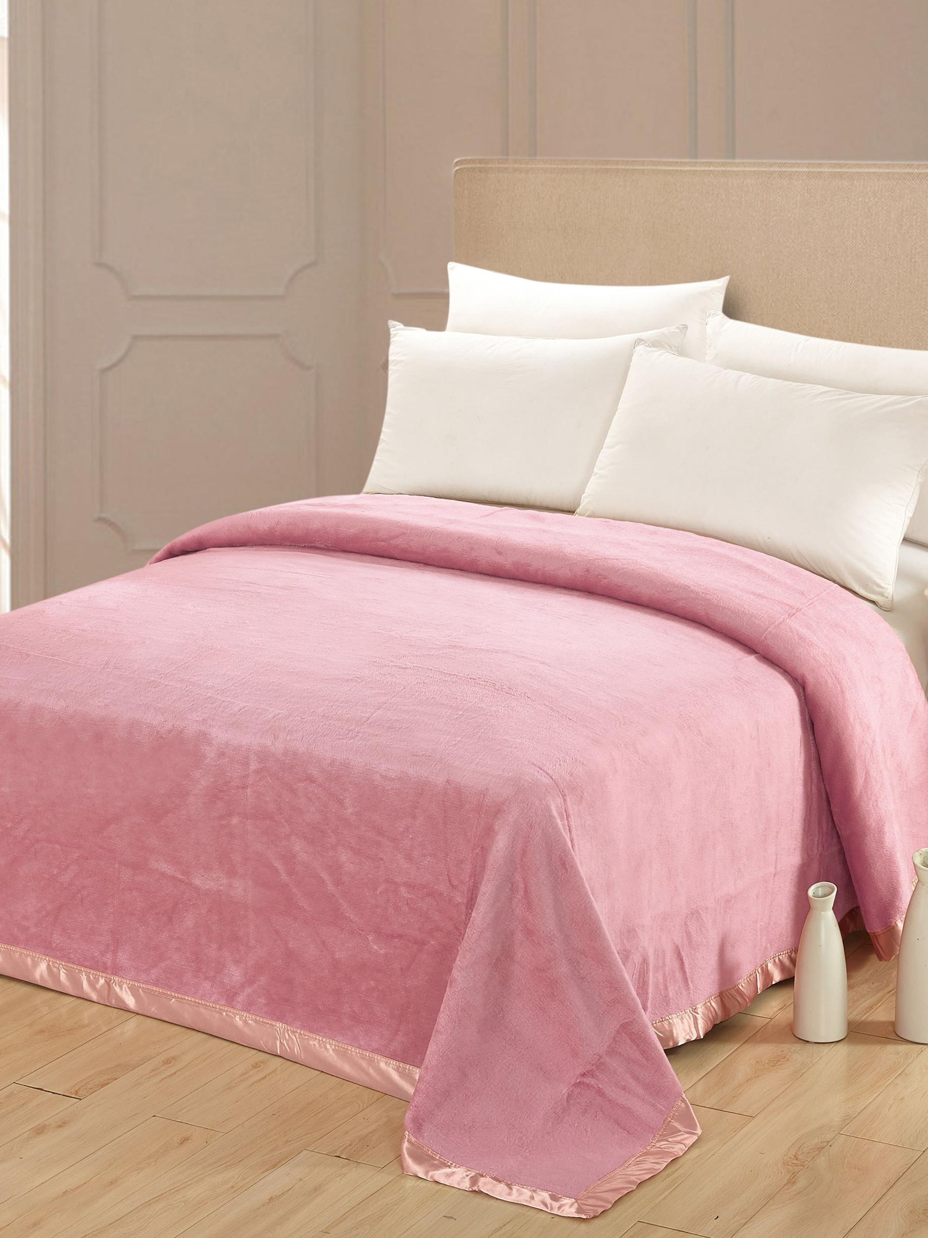 Silk Blanket Product Image