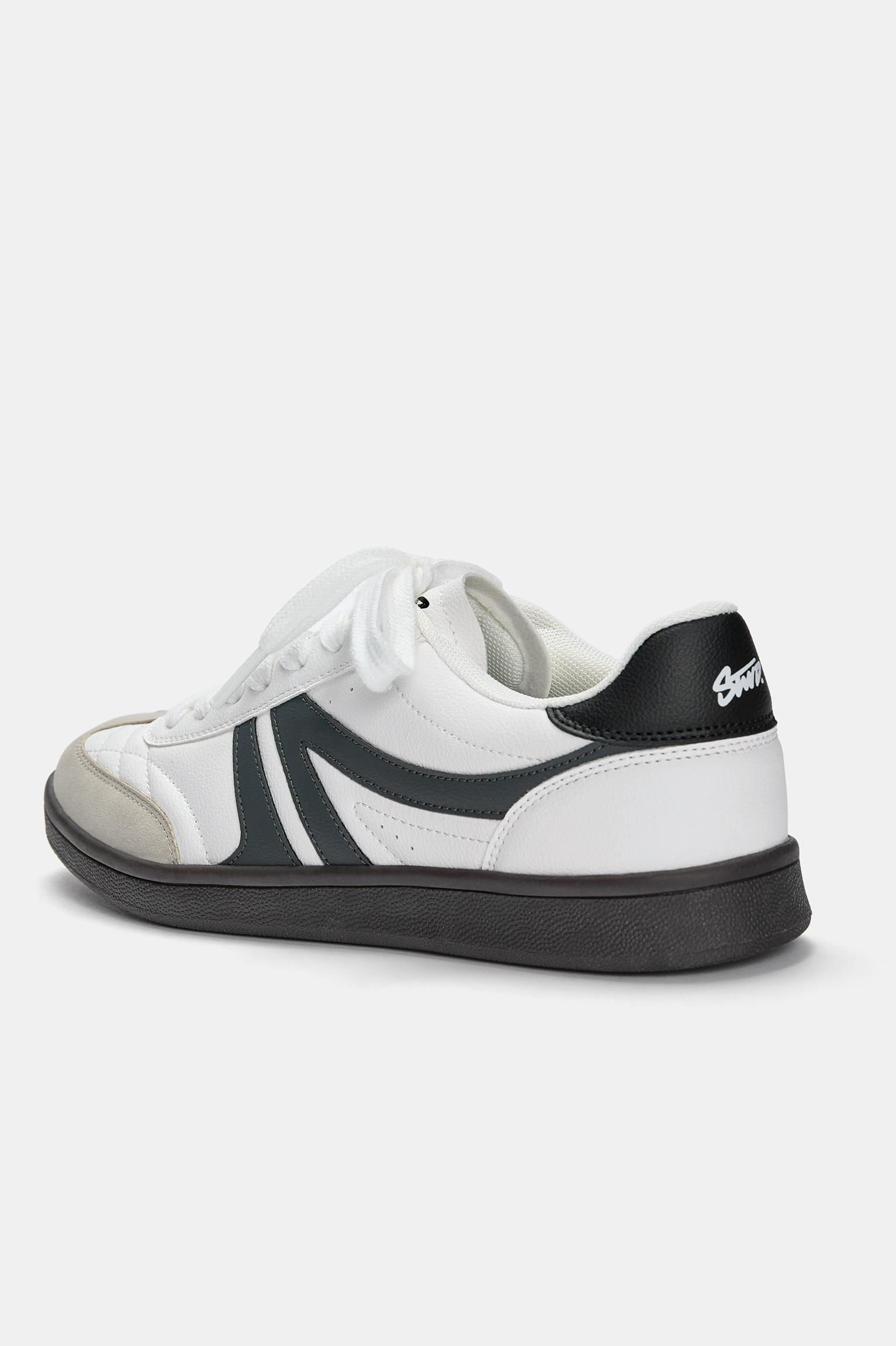 Retro sneakers Product Image