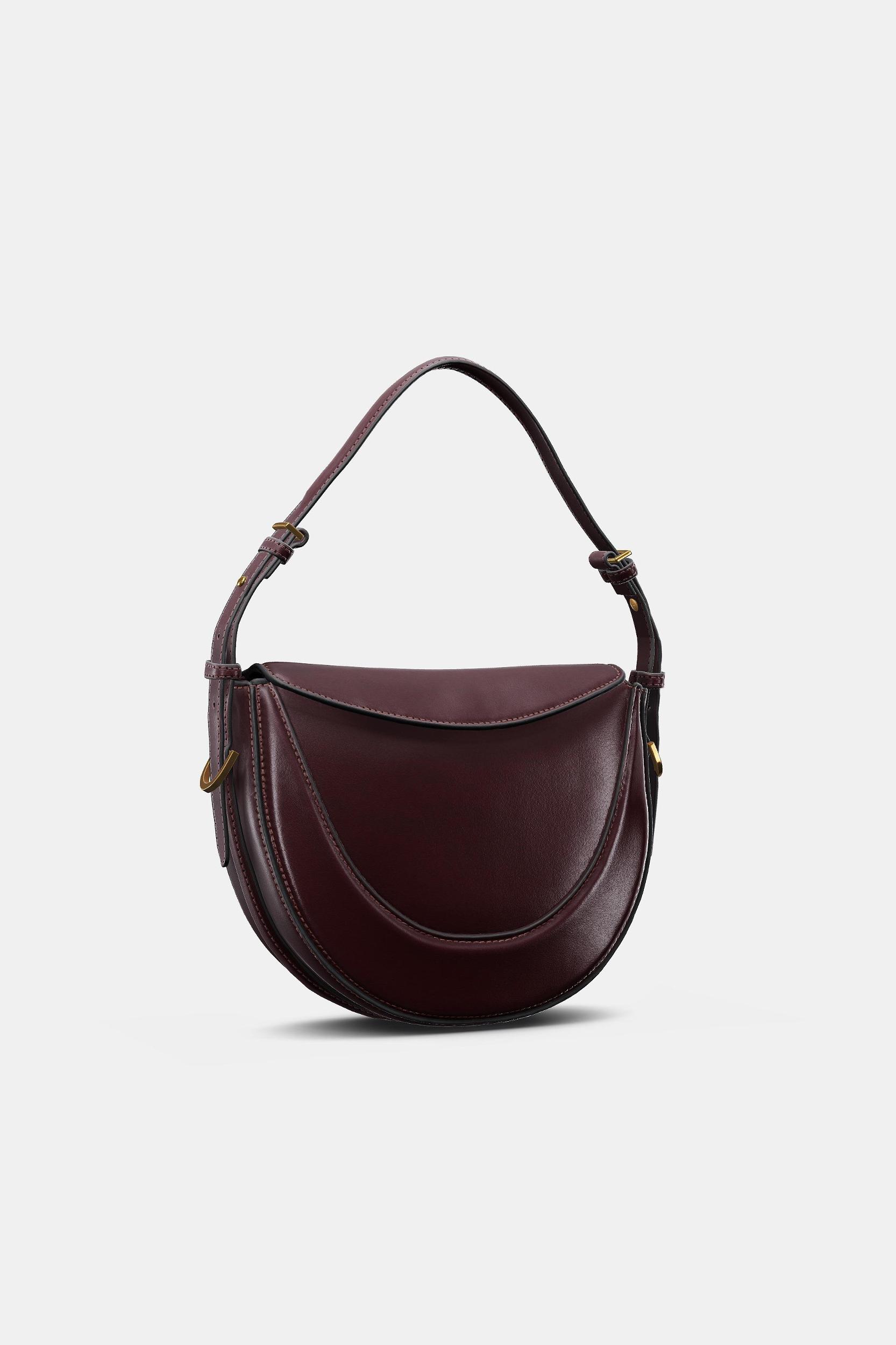 FLAP CROSSBODY BAG Product Image