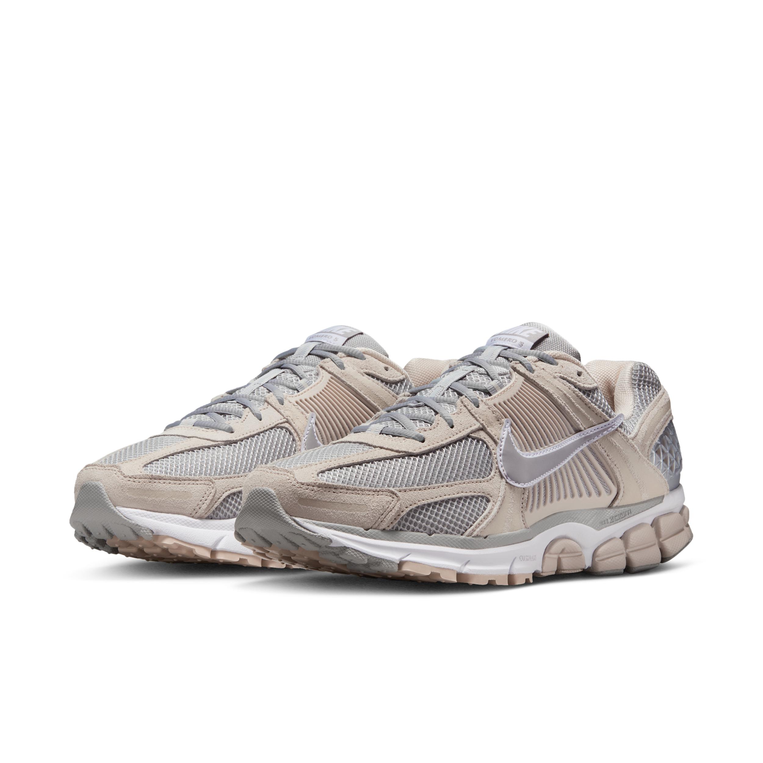 Nike Mens Zoom Vomero 5 Shoes | HF1553-101 Product Image