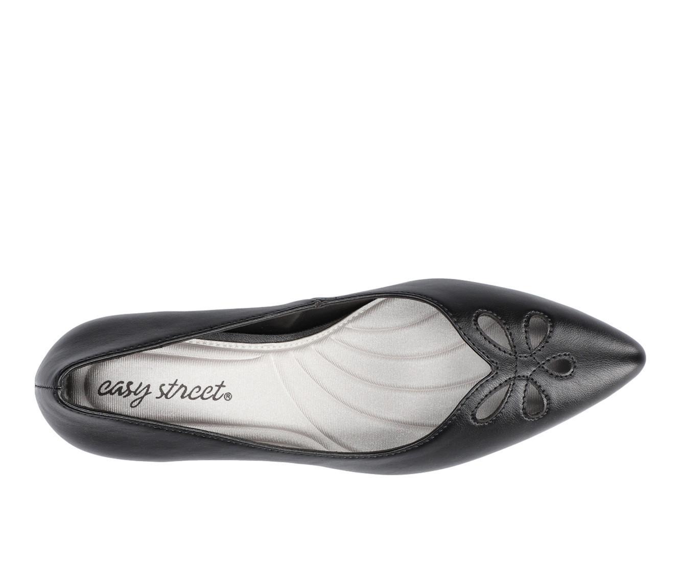 Women's Easy Street Pat Pumps Product Image