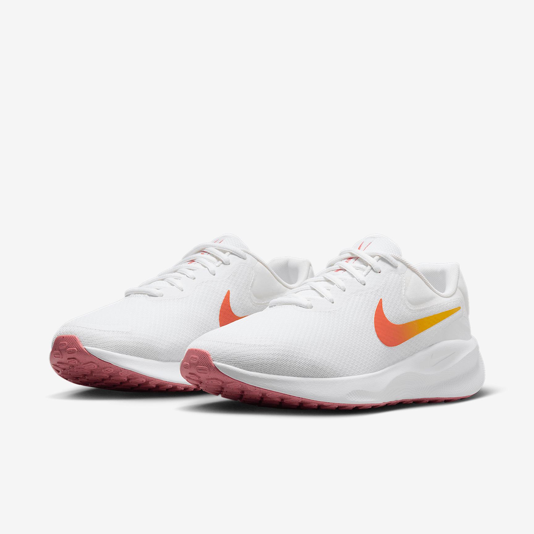 Nike Women's Revolution 7 Road Running Shoes (Extra Wide) Product Image
