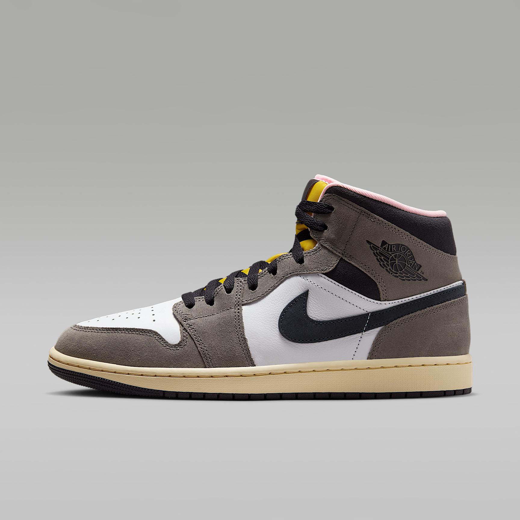 Air Jordan 1 Mid SE Men's Shoes Product Image