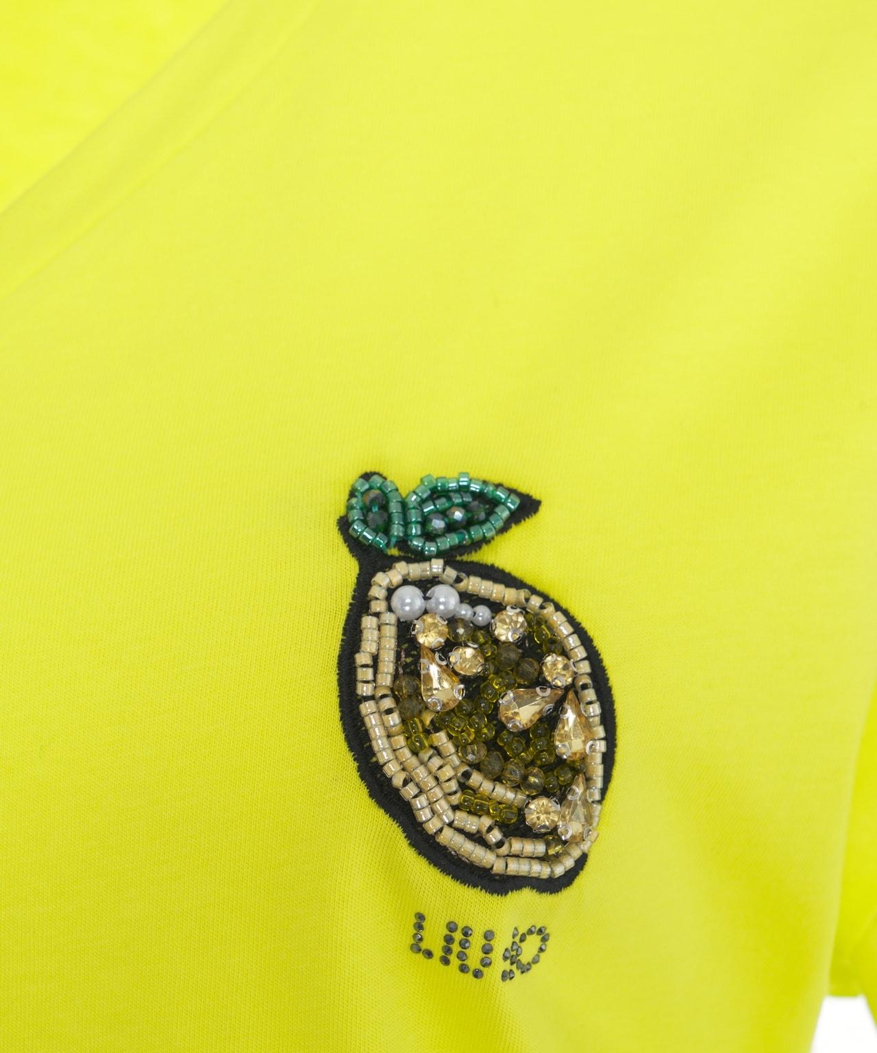 T-shirt with applique Product Image