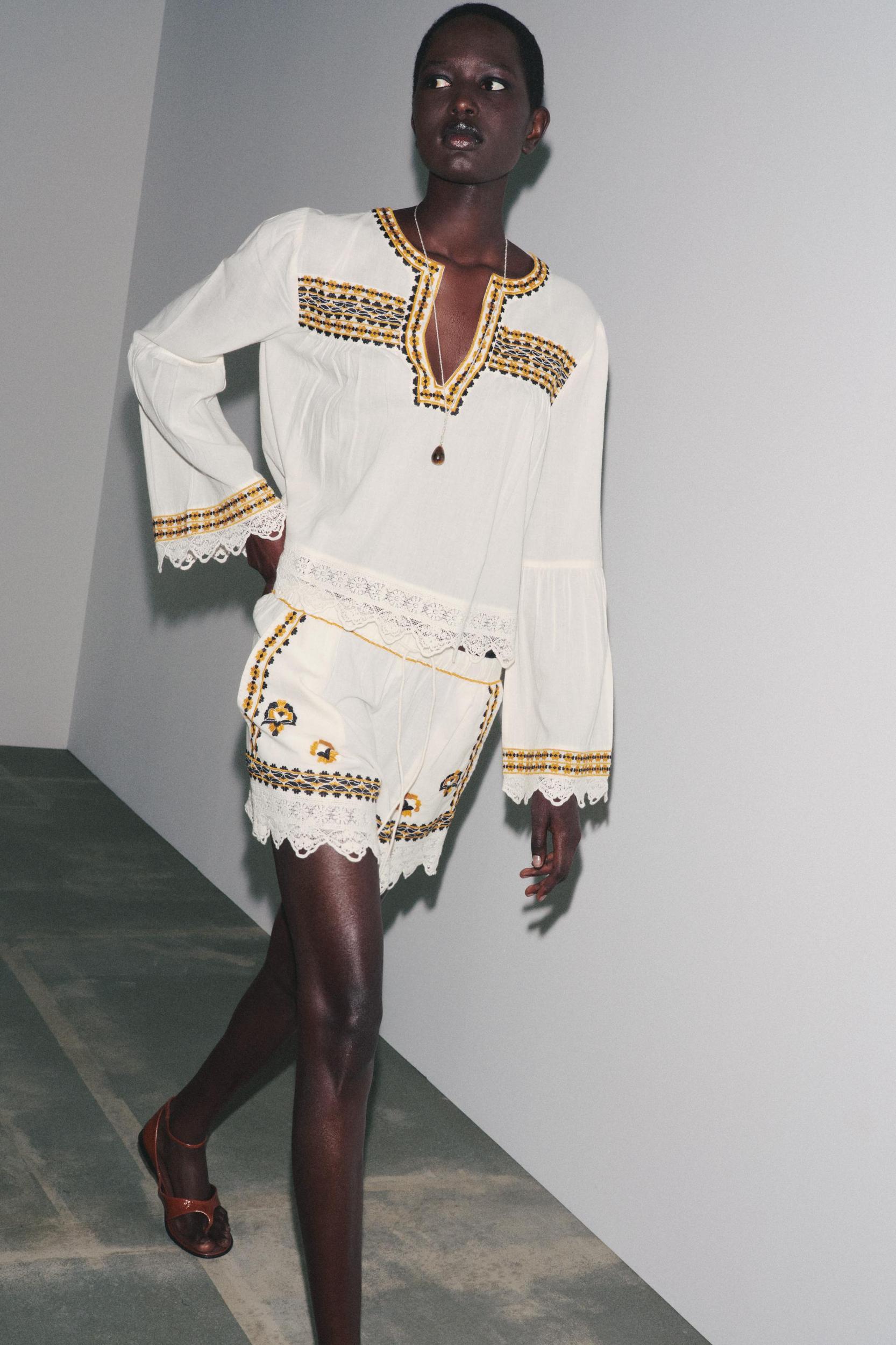 ZW COLLECTION EMBROIDERED SHORTS Product Image