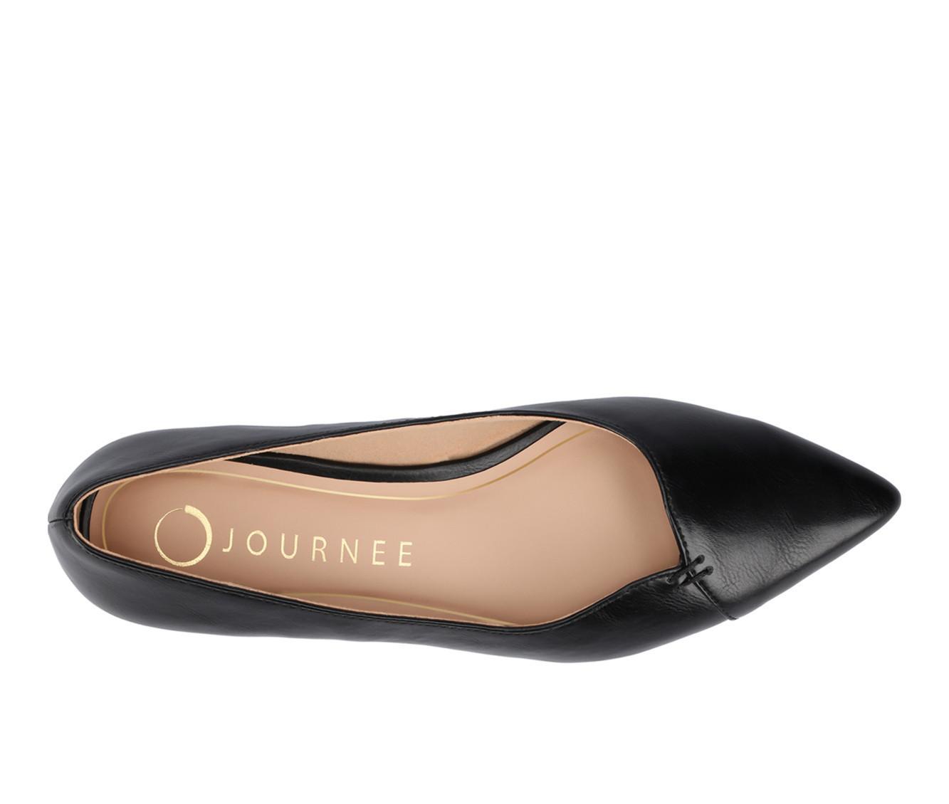 Women's Journee Collection Carmin Flats Product Image
