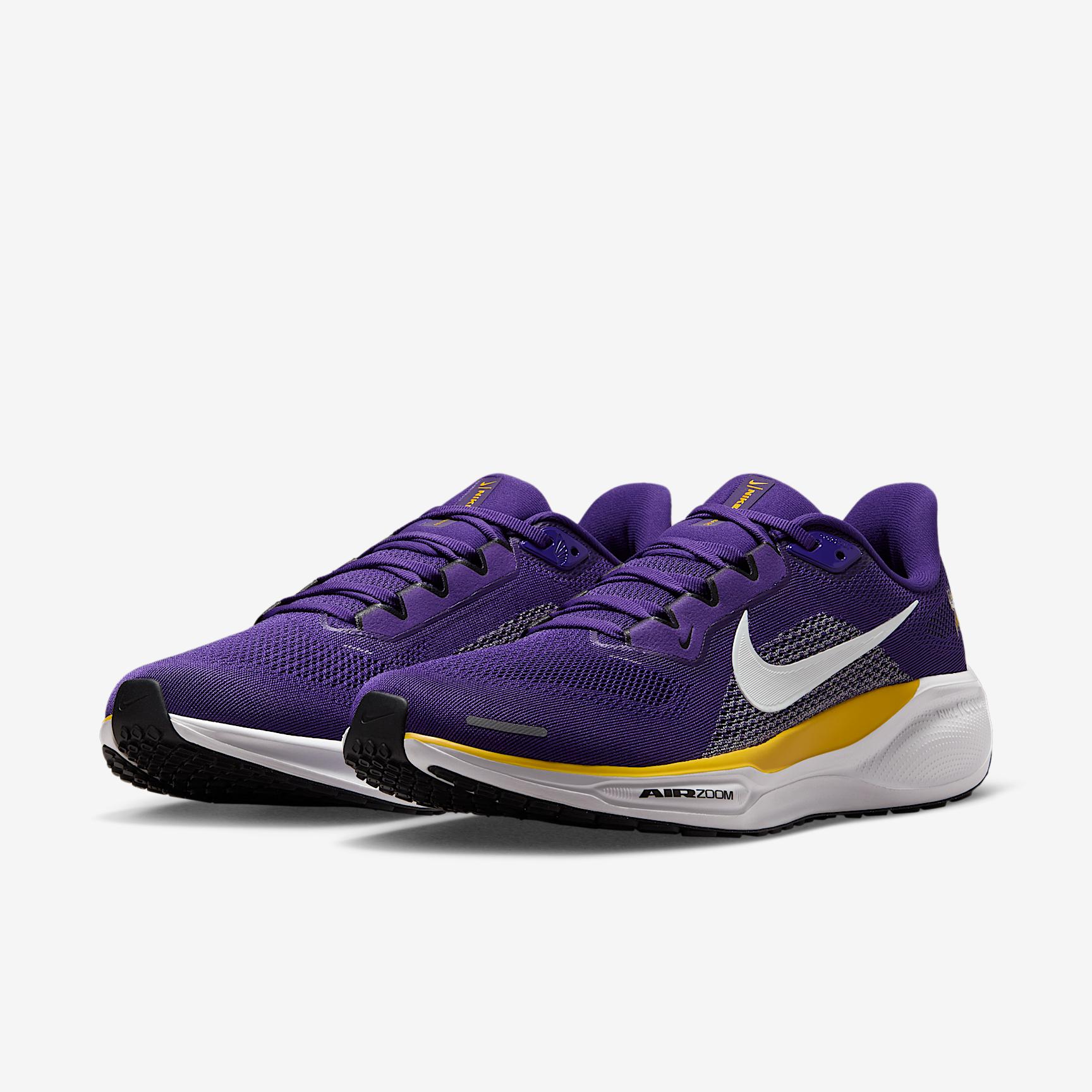Minnesota Vikings Pegasus 41 Nike Men's NFL Road Running Shoes Product Image
