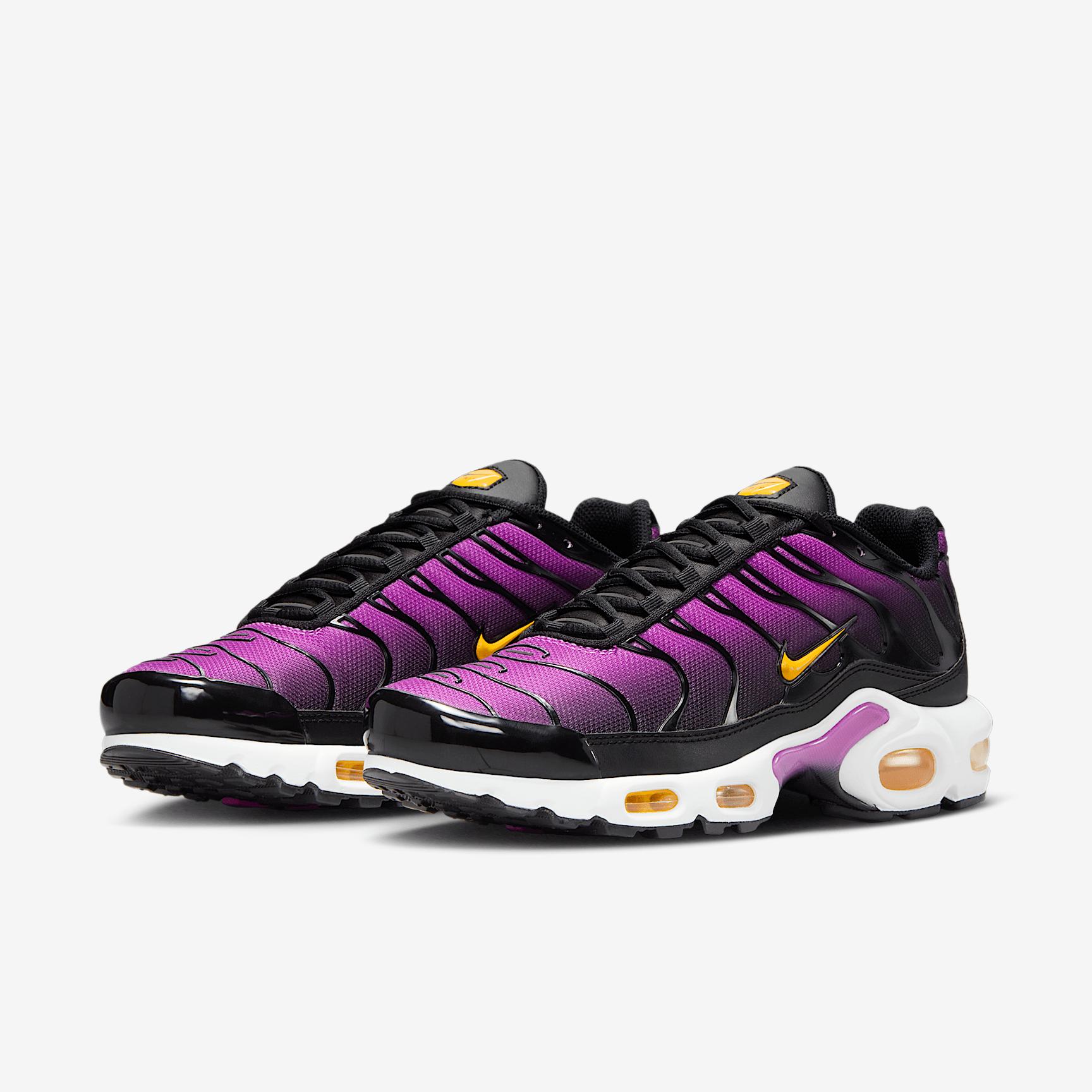 Nike Women's Air Max Plus Shoes Product Image