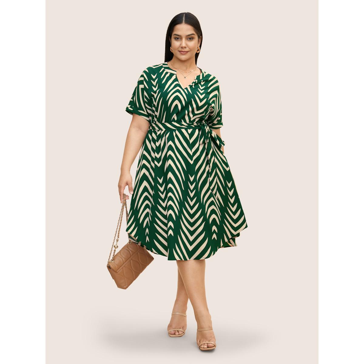 Plus Size Geometric Belted Dolman Sleeve Curved Hem Dress Truegreen Women At the Office Flat collar with V-notch Short sleeve Curvy BloomChic 22-24/3X Product Image