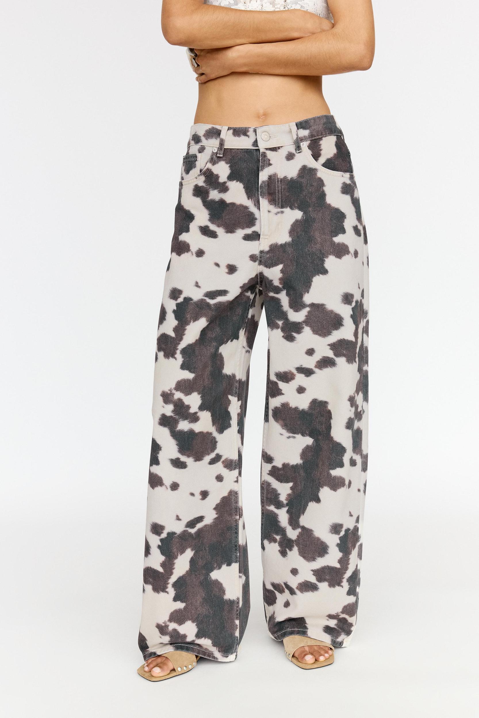 Cow baggy jeans Product Image