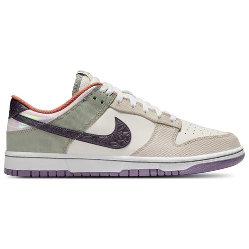 Nike Mens Dunk Low Retro SE Casual Shoes Product Image
