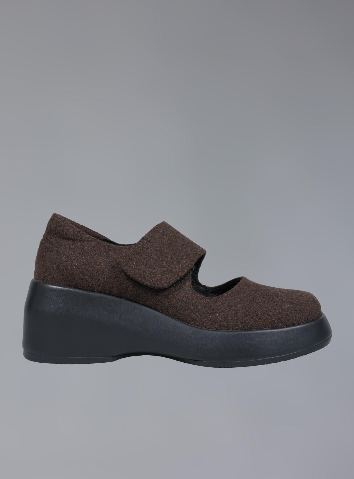 Gavo Mary Janes Female Product Image