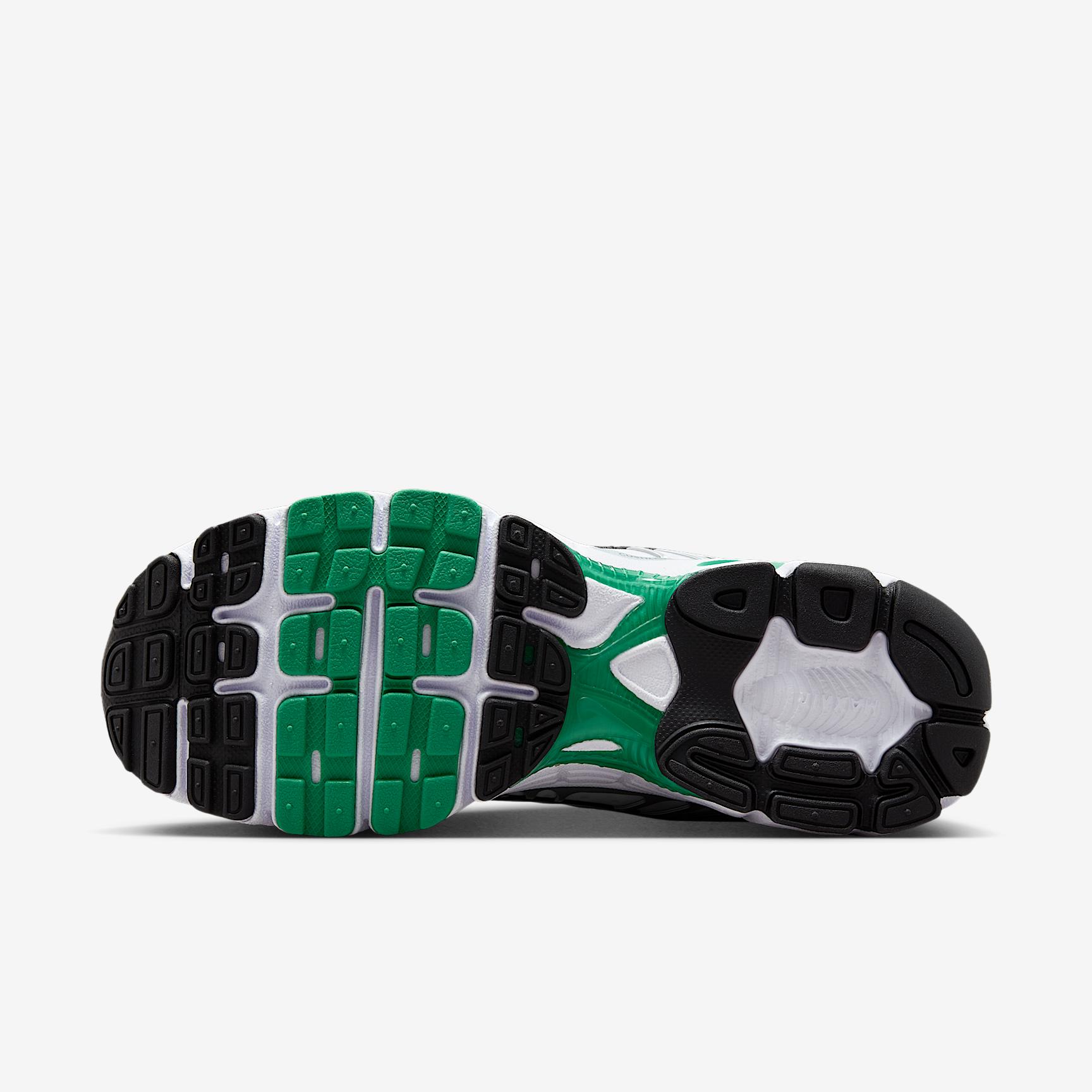 Nike Women's Air Max Moto 2K Shoes Product Image