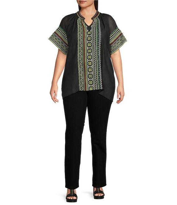 Calessa Plus Size Embroidered Split V-Neck Short Sleeve Tunic Product Image