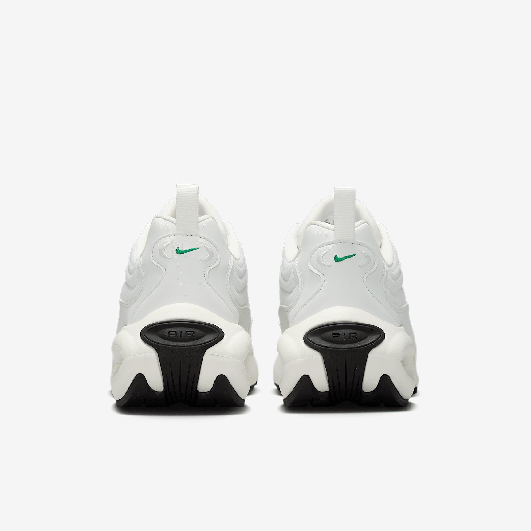 Nike Women's Air Max Portal Shoes Product Image