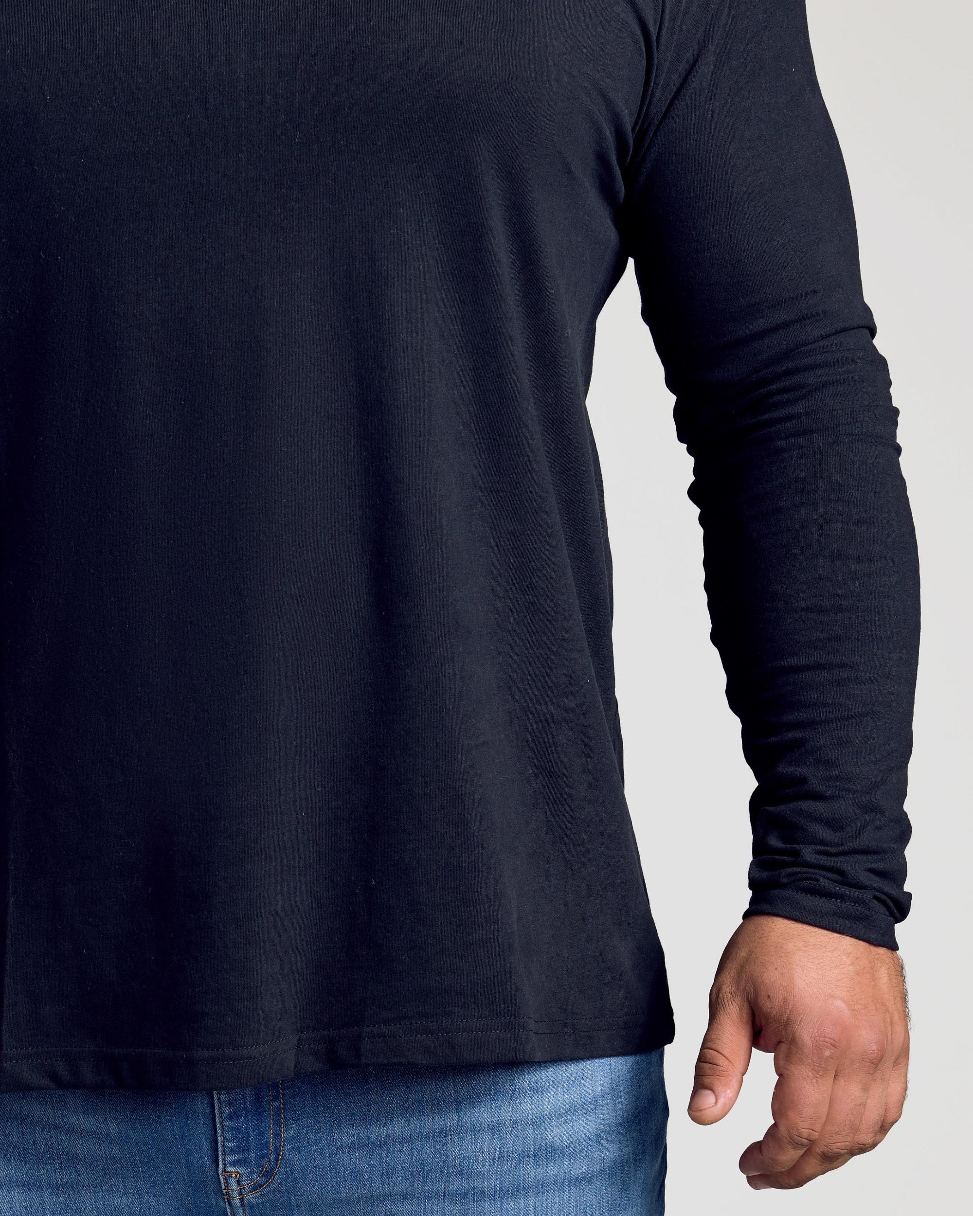 Black Classic Long Sleeve Crew Neck Product Image