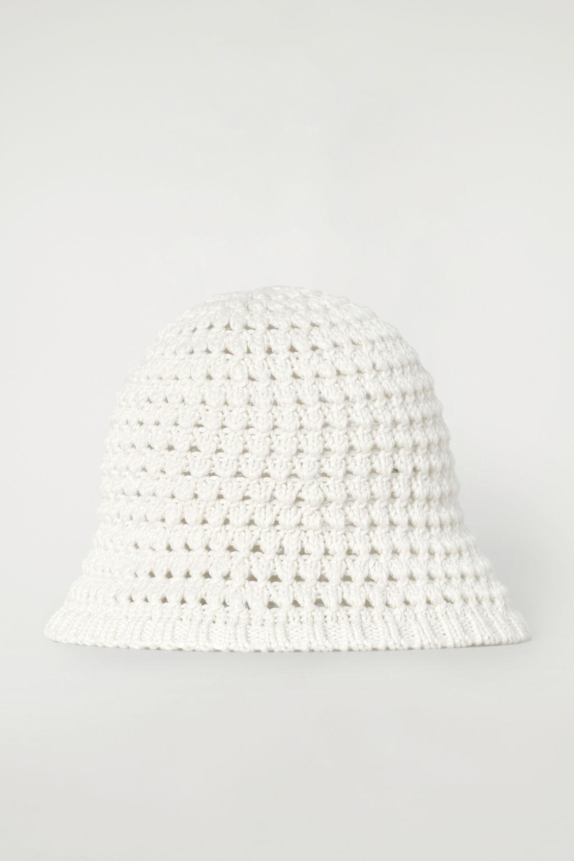 CROCHET BUCKET HAT Product Image