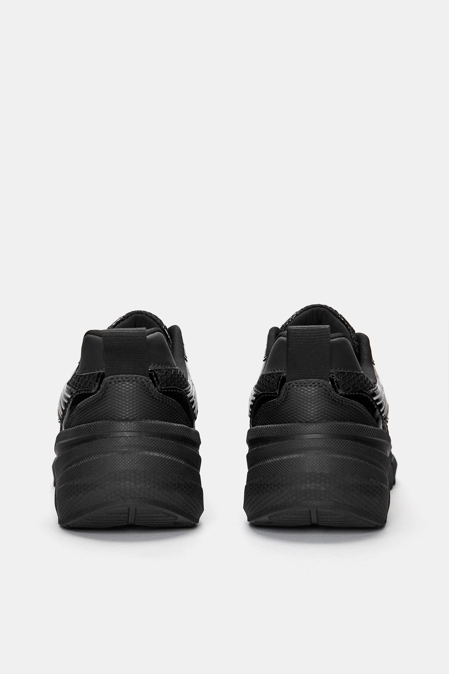 STWD multi-piece trainers Product Image