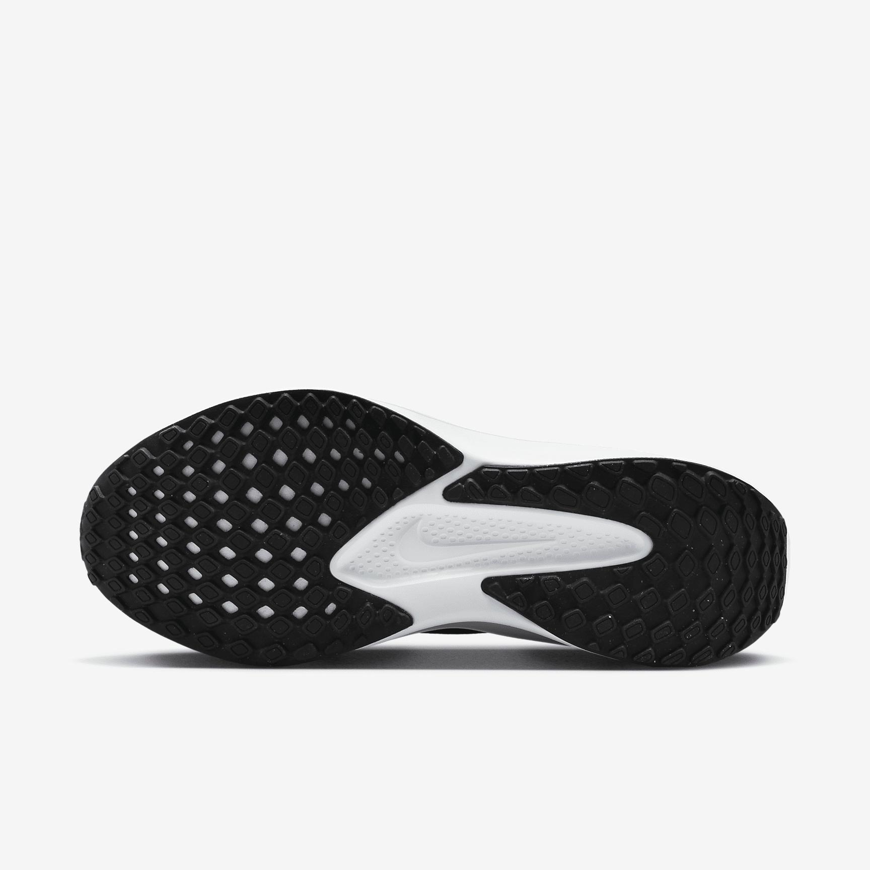 Nike Womens Quest 6 Road Running Shoes | FD6034-001 Product Image