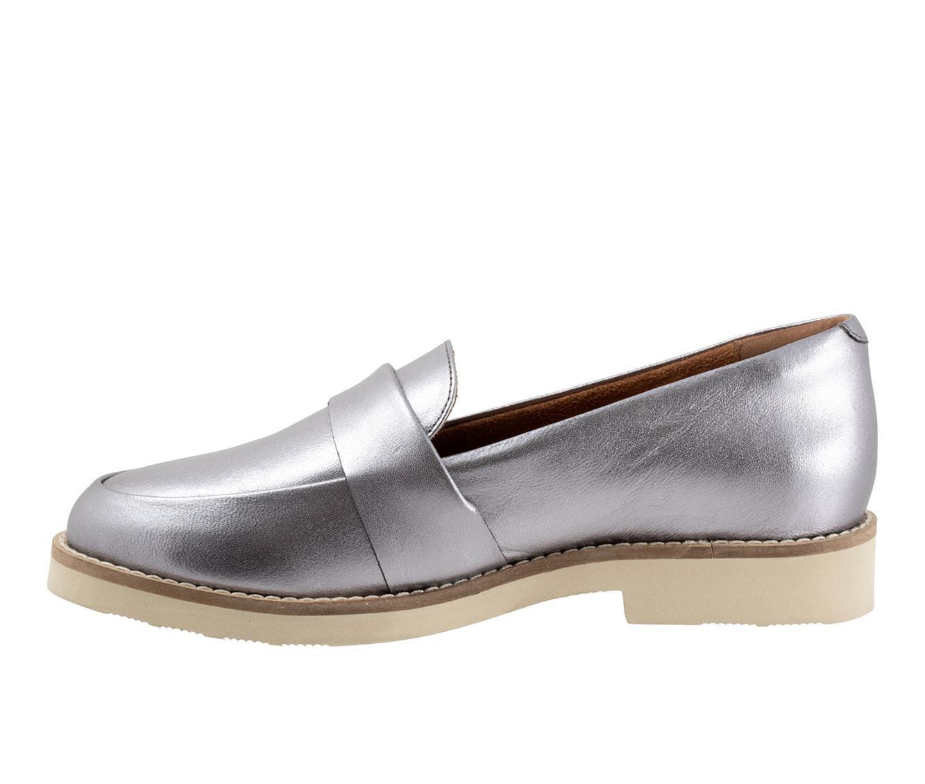 Women's Softwalk Walsh Loafers Product Image