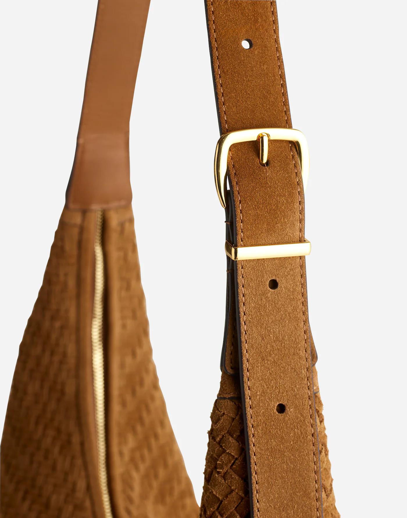 The Essential Curve Shoulder Bag Product Image