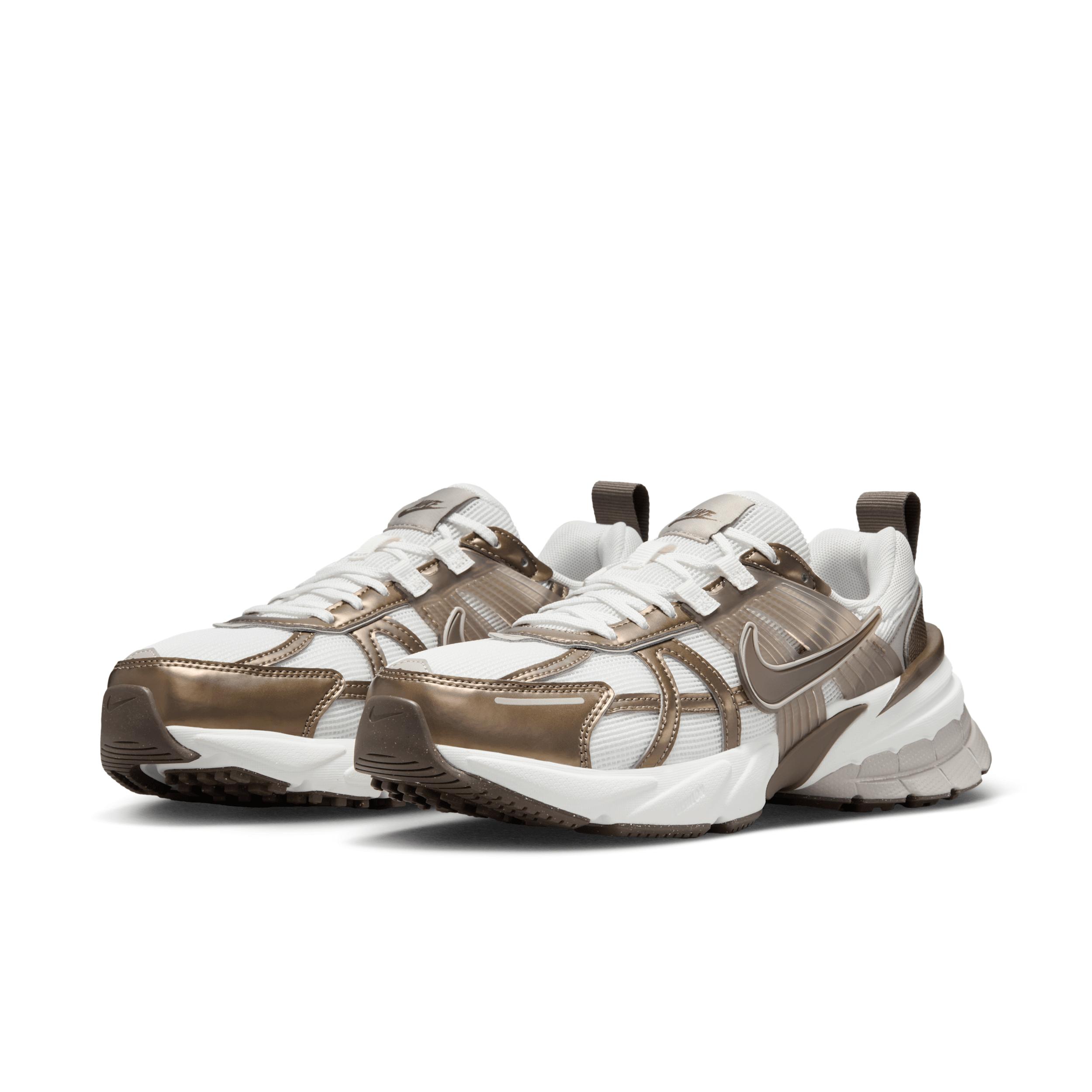 Nike Women's V2K Run Shoes Product Image