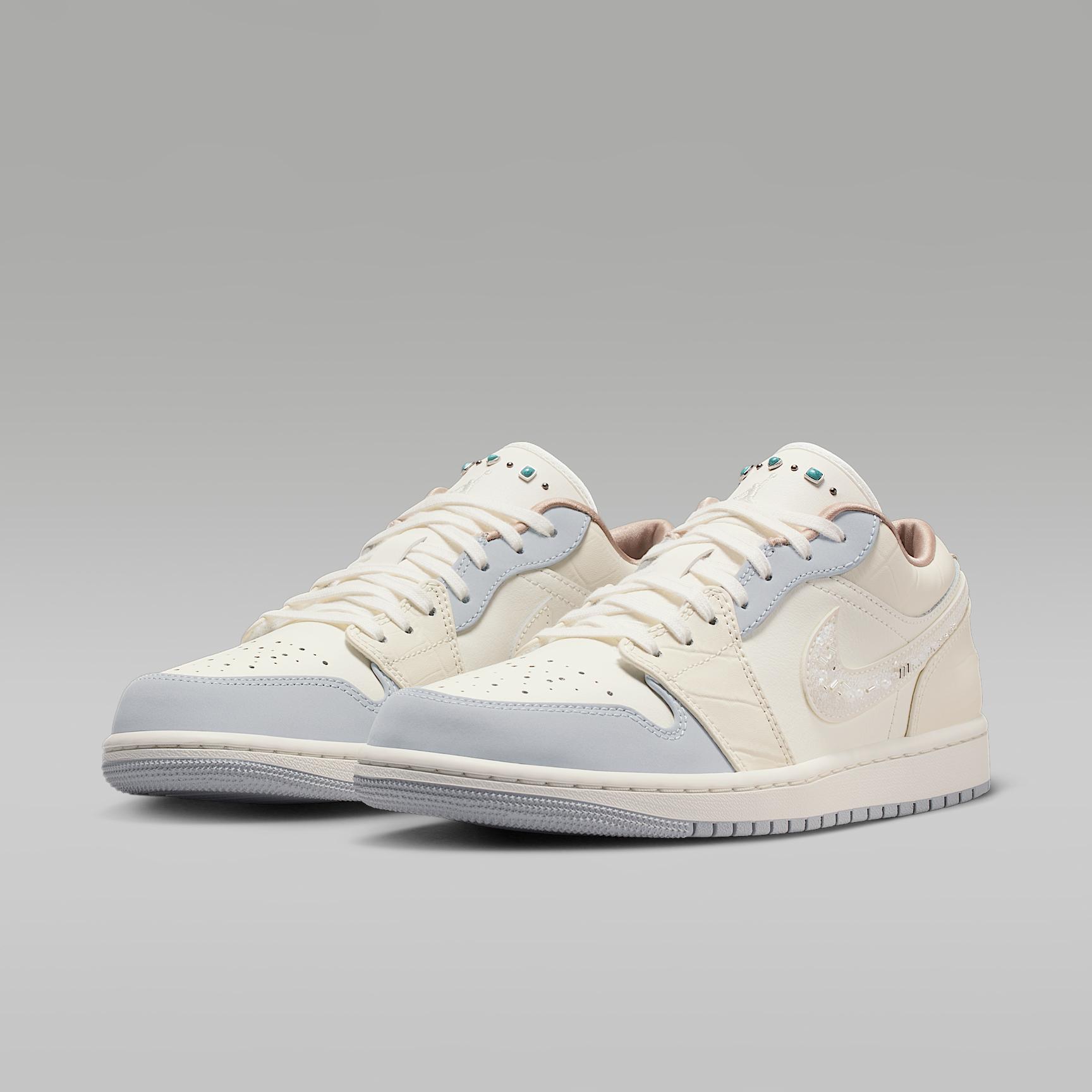 Womens Air Jordan 1 Low Shoes | IH7323-100 Product Image