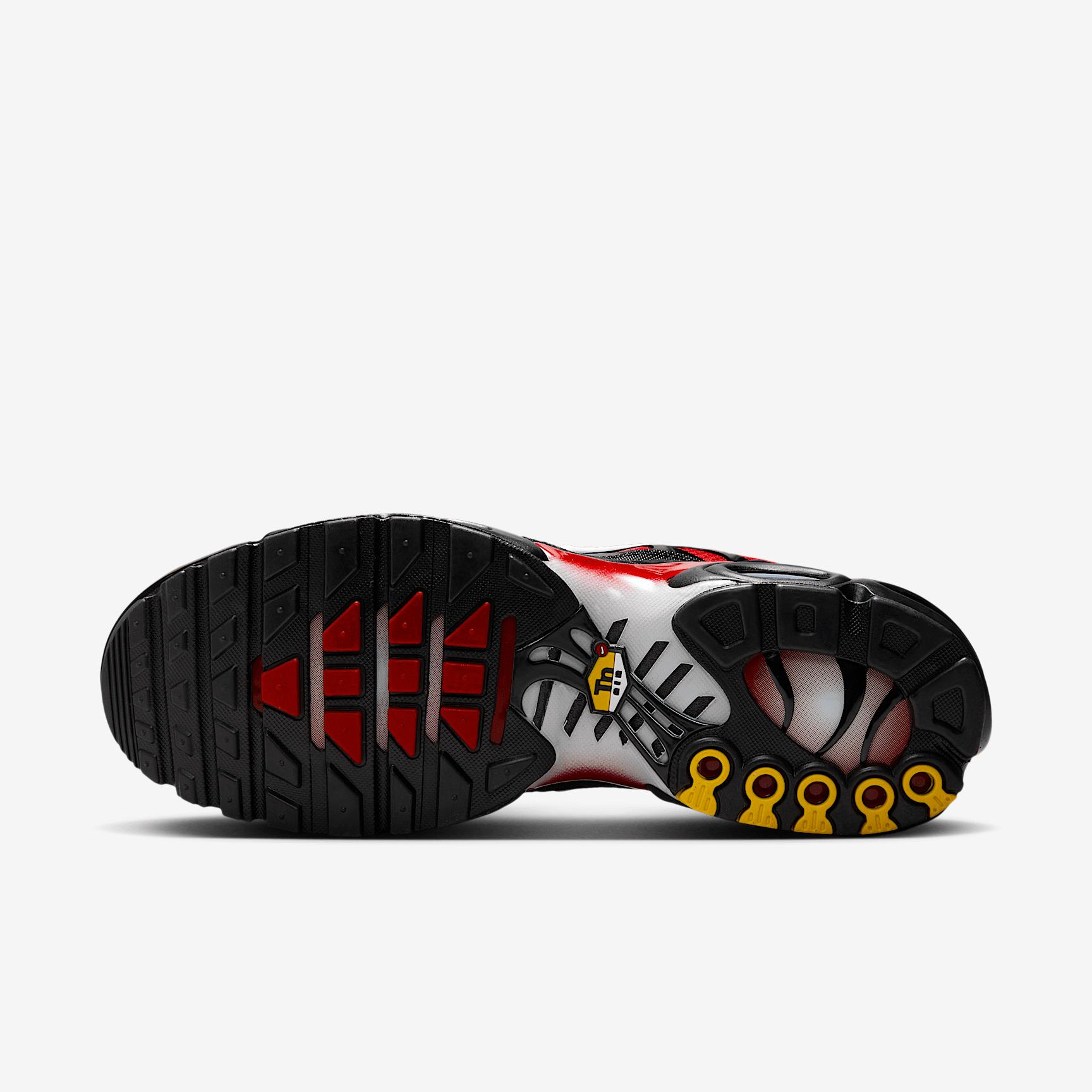 Nike Men's Air Max Plus Shoes Product Image