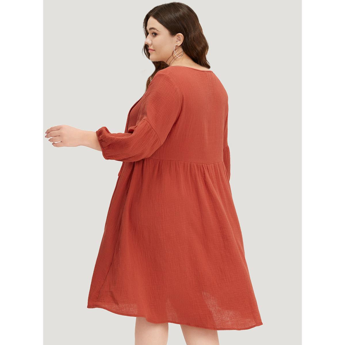 Plus Size Plain Pocket Pleated Ties Elastic Cuffs Dress Coral Women Vacation Elastic cuffs V-neck Elbow-length sleeve Curvy Midi Dress BloomChic 22-24/3X Product Image