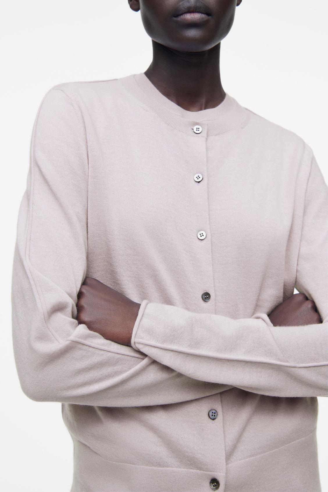 FINE PURE CASHMERE CARDIGAN Product Image