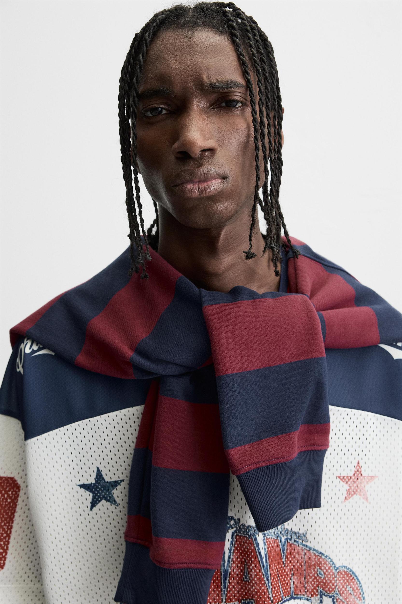 RETRO AMERICAN FOOTBALL T-SHIRT Product Image