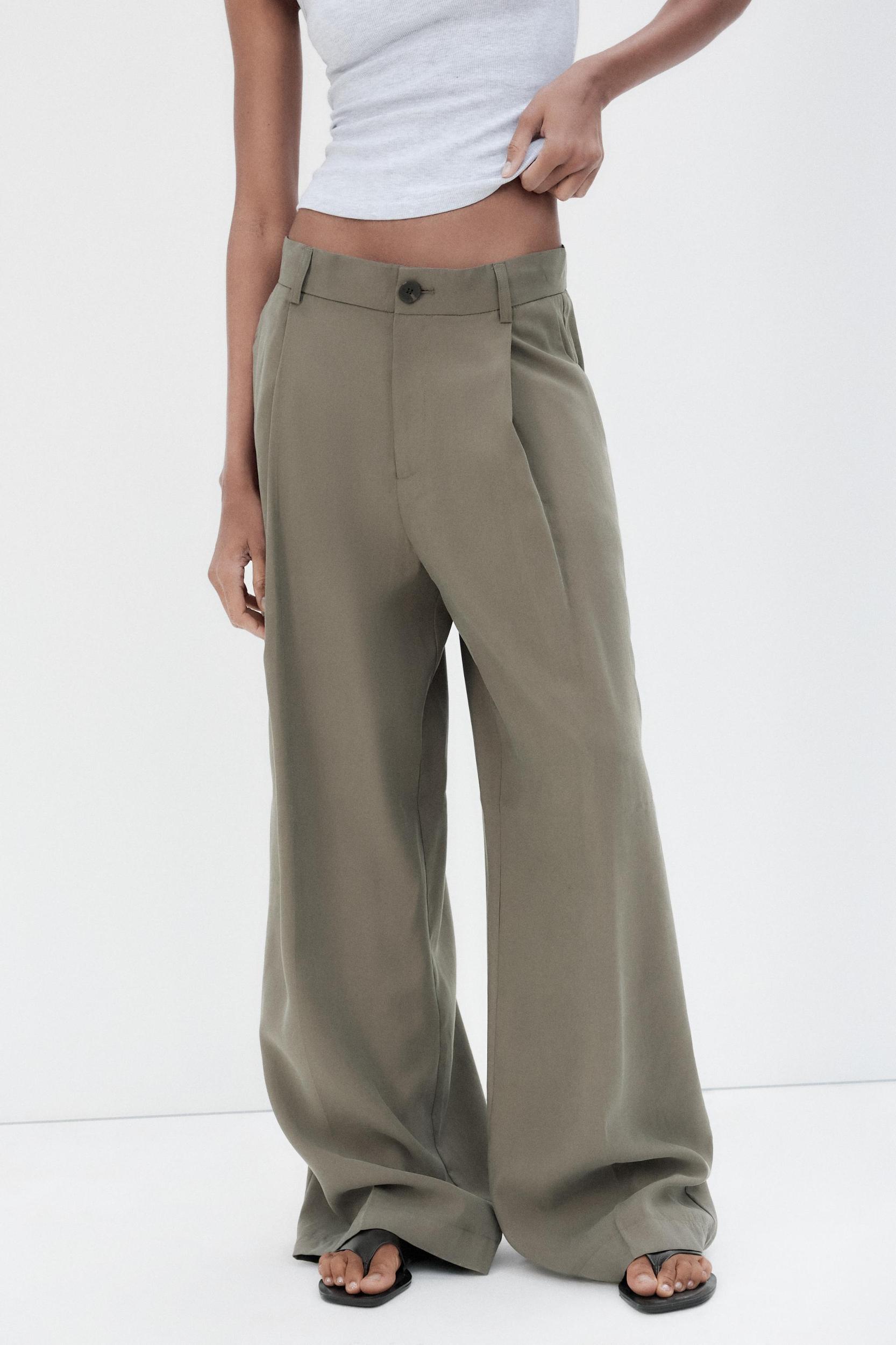 PLEATED PANTS Product Image
