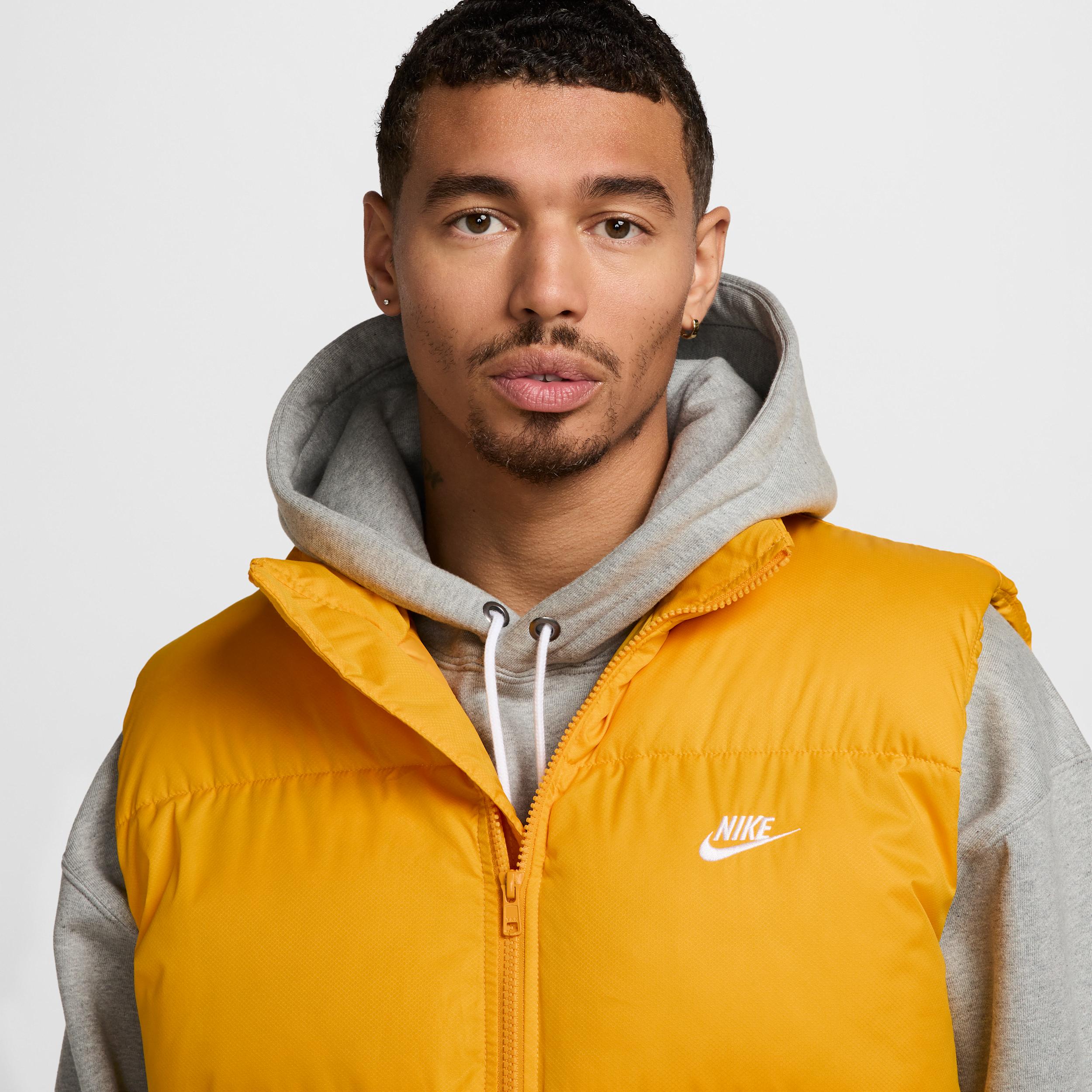 Nike Sportswear Club PrimaLoft® Men's Water-Repellent Puffer Vest Product Image