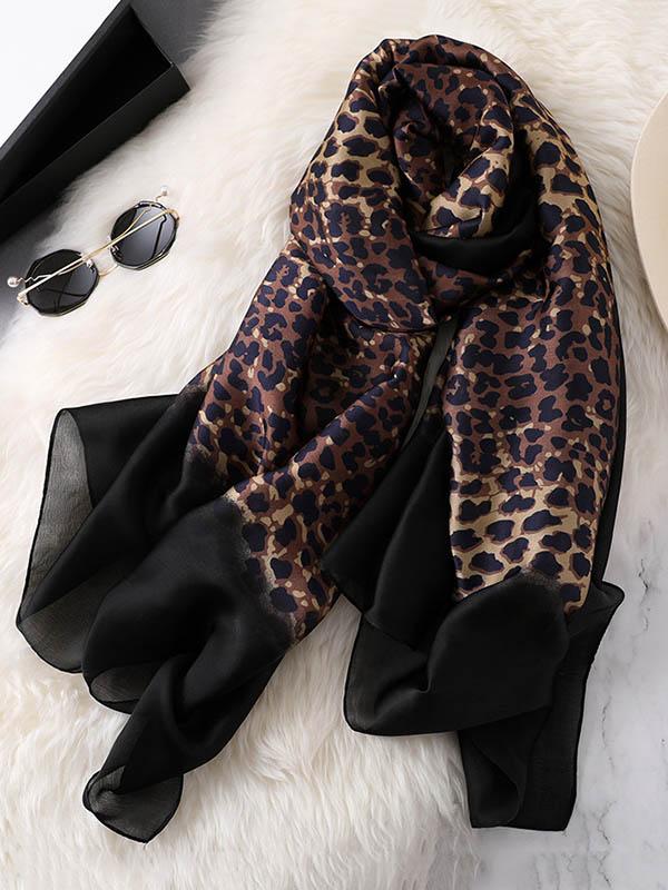 Stylish Leopard Gradient Silk Scarf Product Image