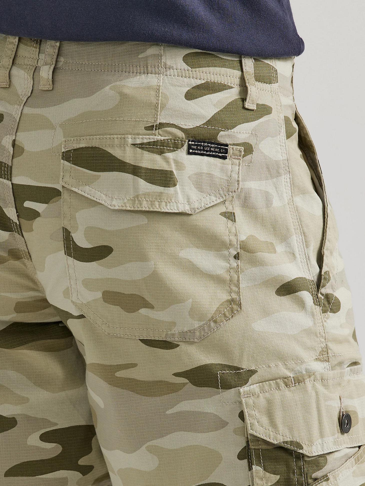 Men's Extreme Motion Swope Cargo Short | Men's Shorts | Lee® Product Image