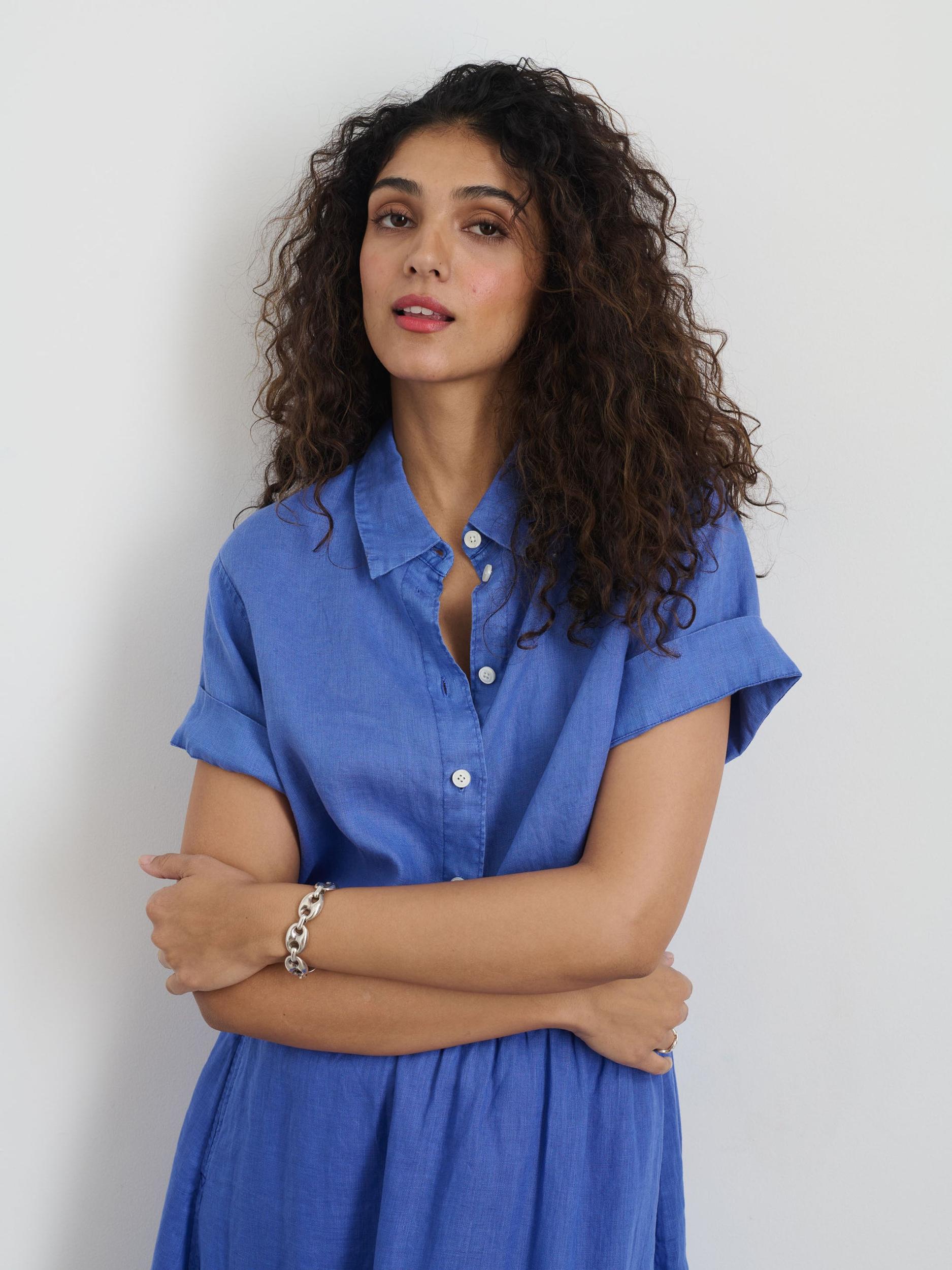 Maddie Shirt In Linen Product Image