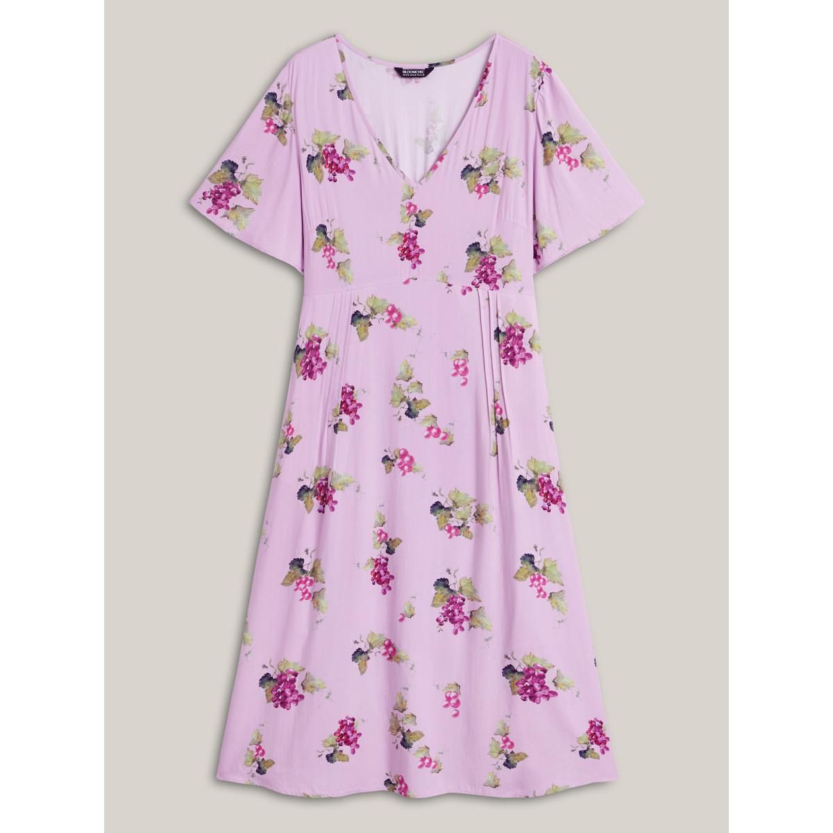Plus Size Fruity Floral Print Toothpick Pleat Maxi Dress Lilac Women V-neck Short sleeve Curvy BloomChic 14-16/1X Product Image