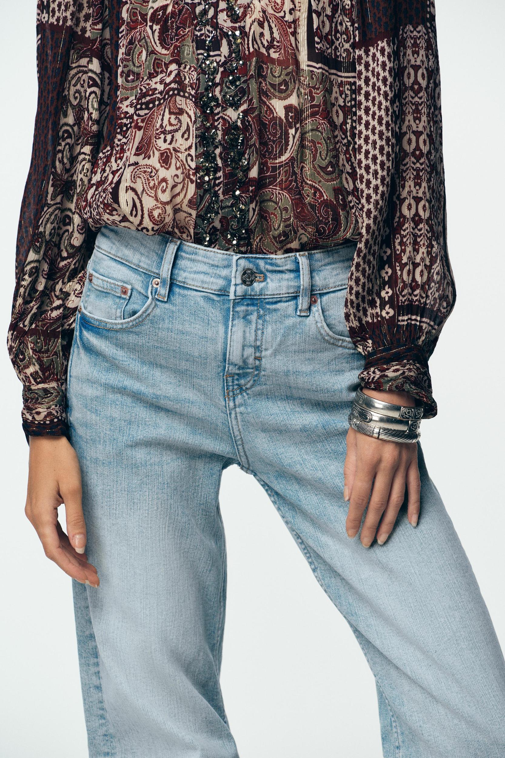 Z1975 LOW RISE FLARE FIT JEANS Product Image