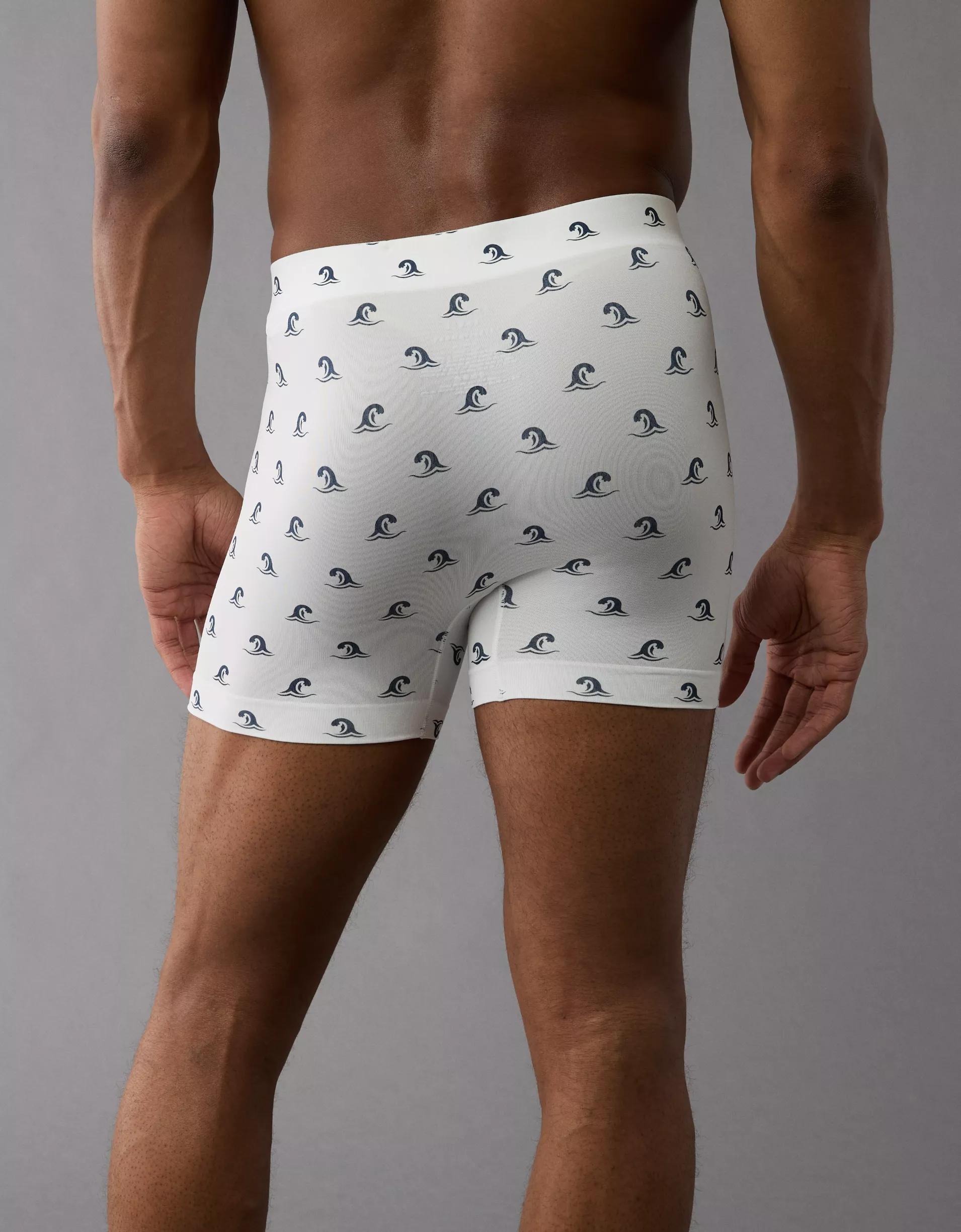 AEO Men's Waves 4.5" StealthMode Boxer Brief Product Image