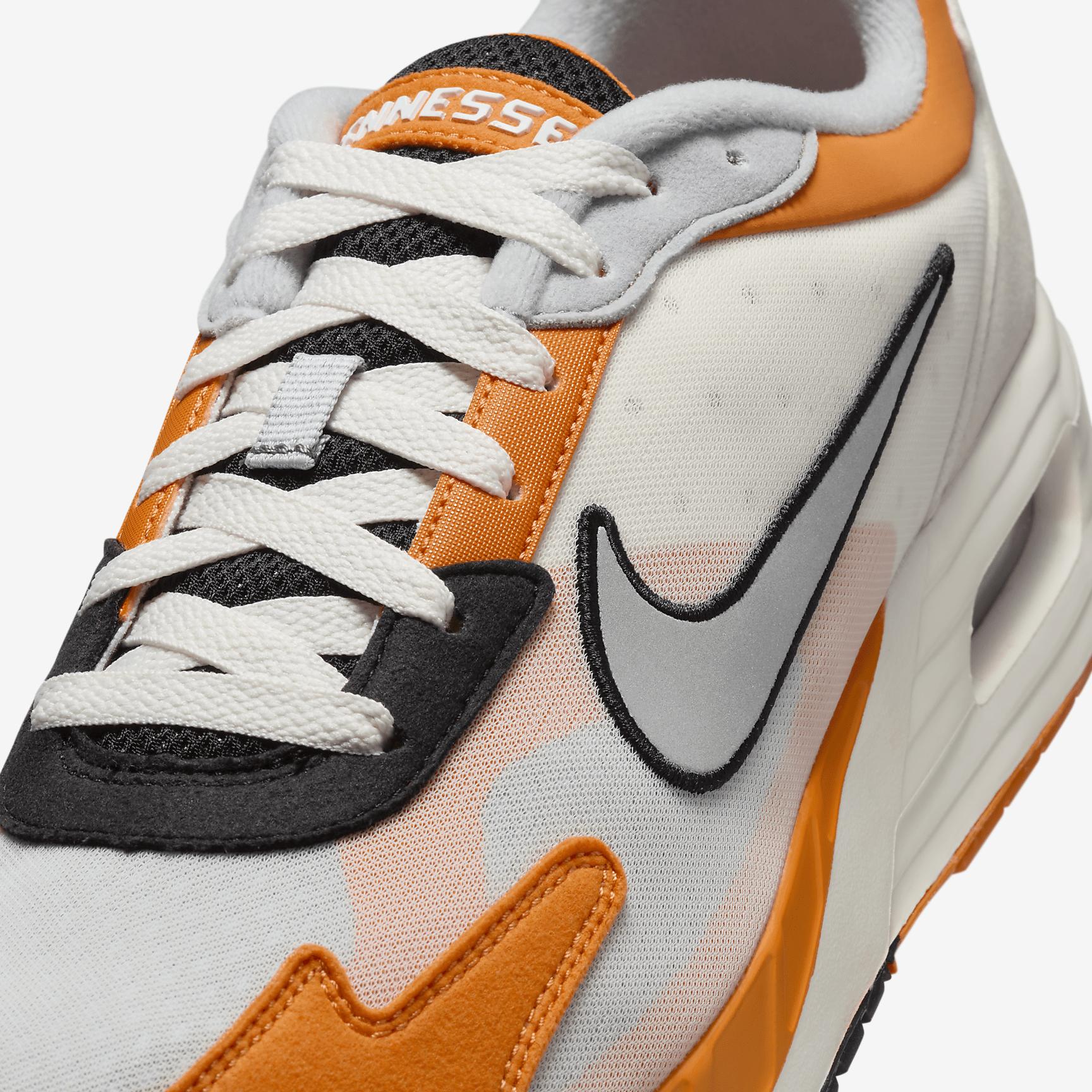 Tennessee Nike Air Max Solo Men's Shoes Product Image