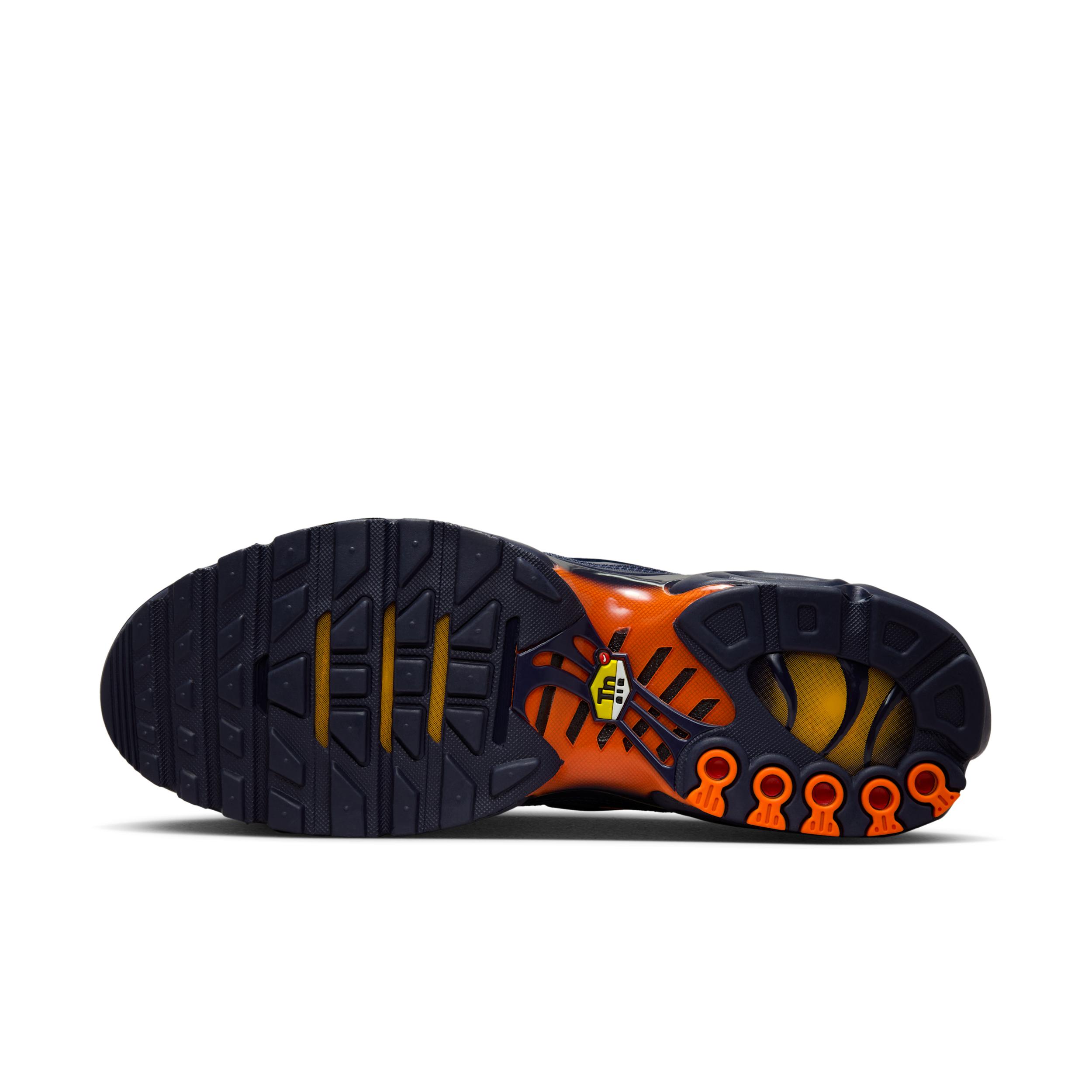 Nike Mens Air Max Plus Shoes | DM0032-701 Product Image