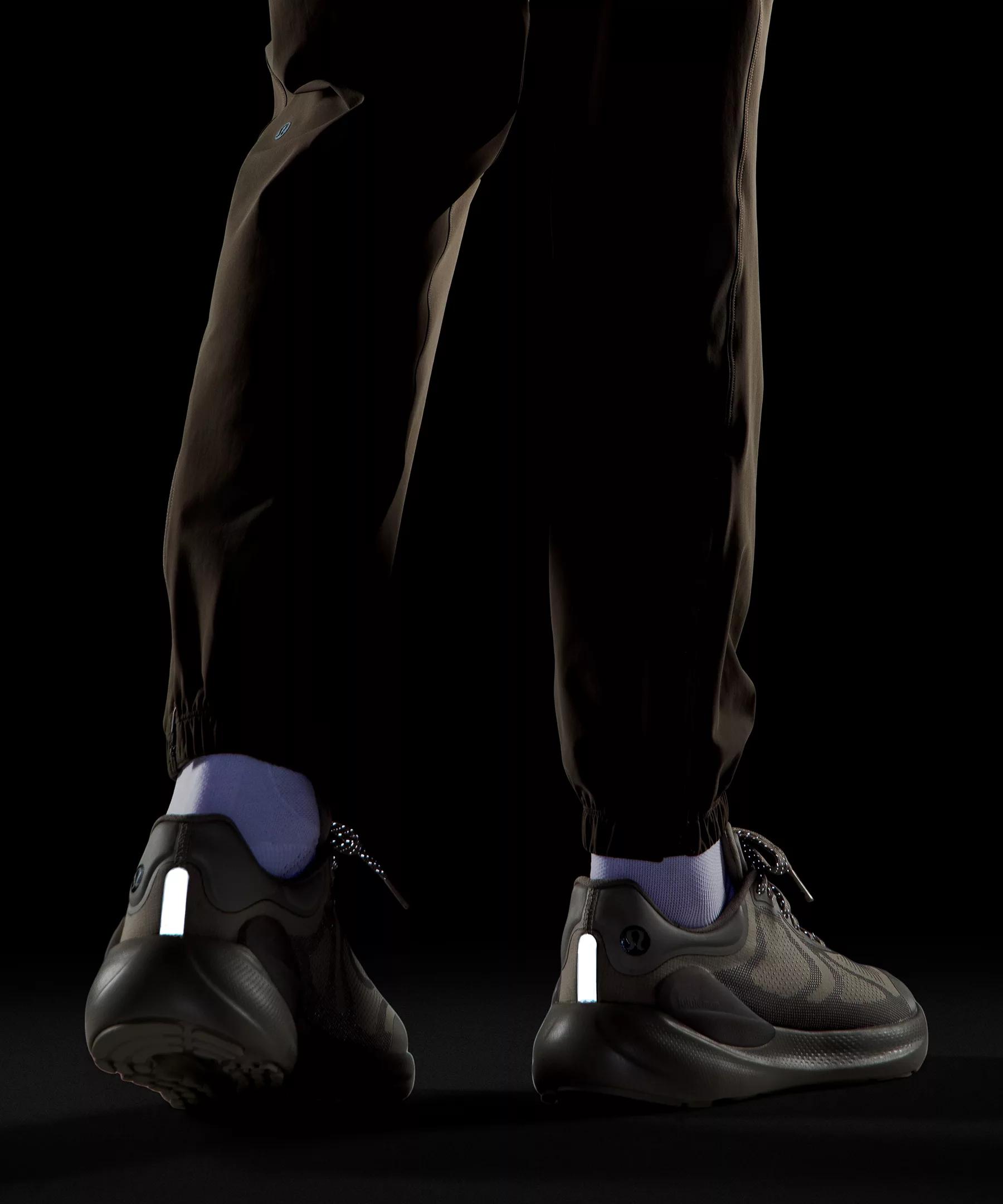 Men's Beyondfeel Waterproof Running Shoe Product Image