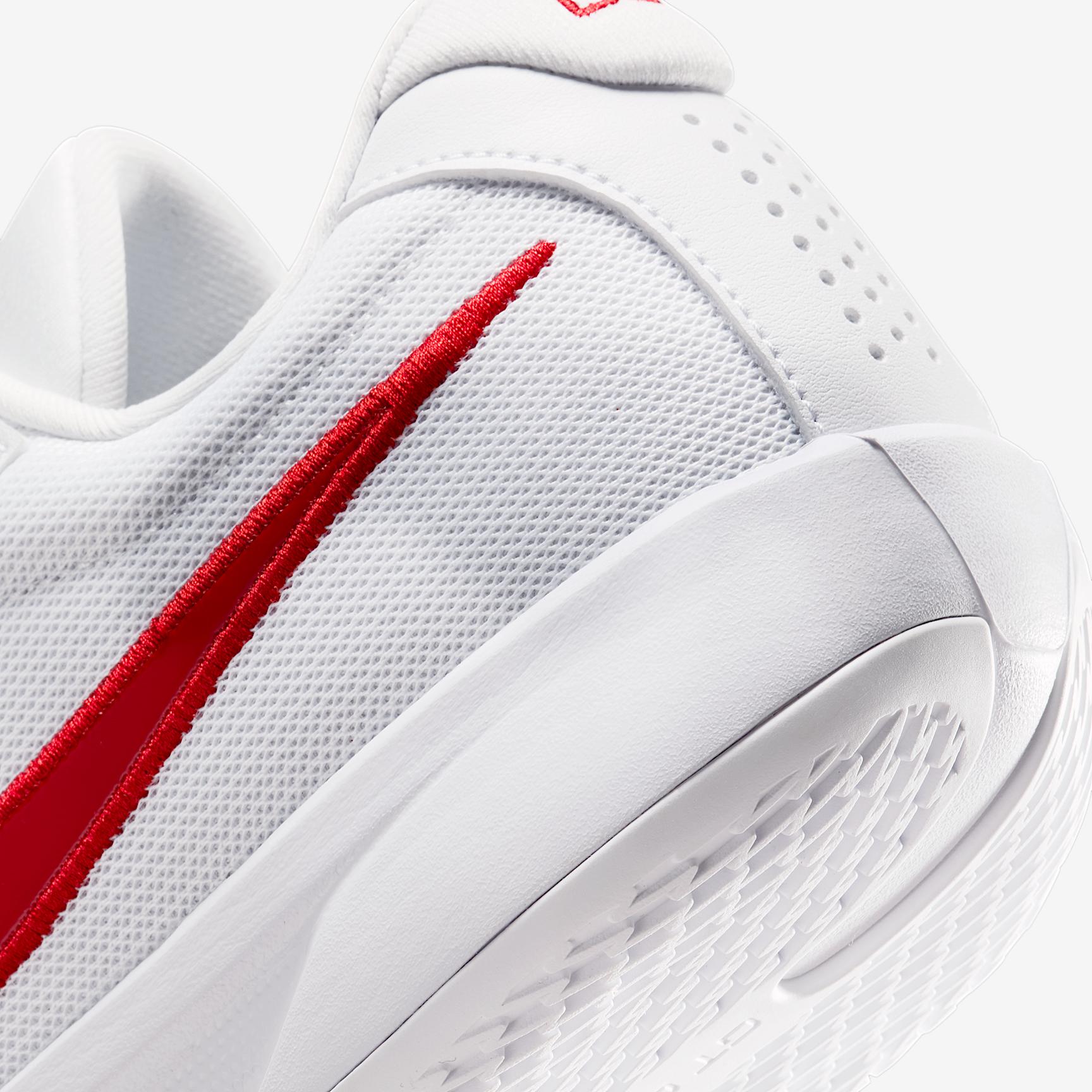 Nike Men's G.T. Cut Academy Basketball Shoes Product Image