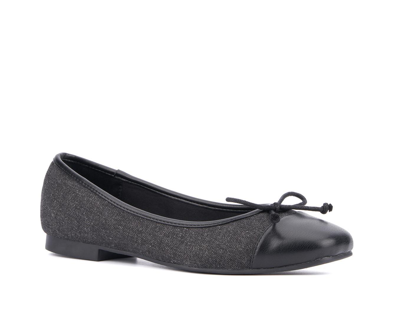 Women's New York and Company Patricia Flats Product Image