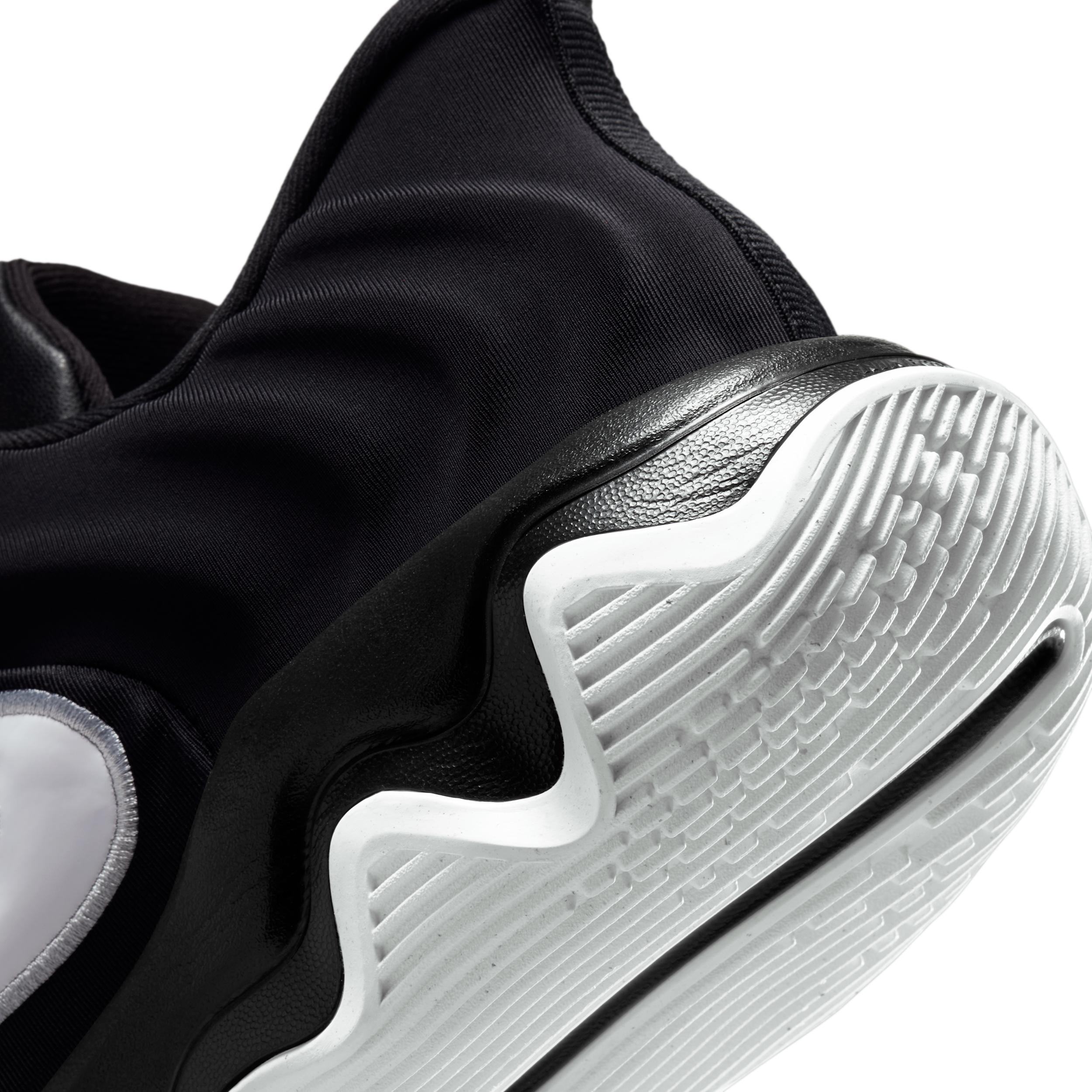 Nike Men's Giannis Immortality 4 Basketball Shoes Product Image