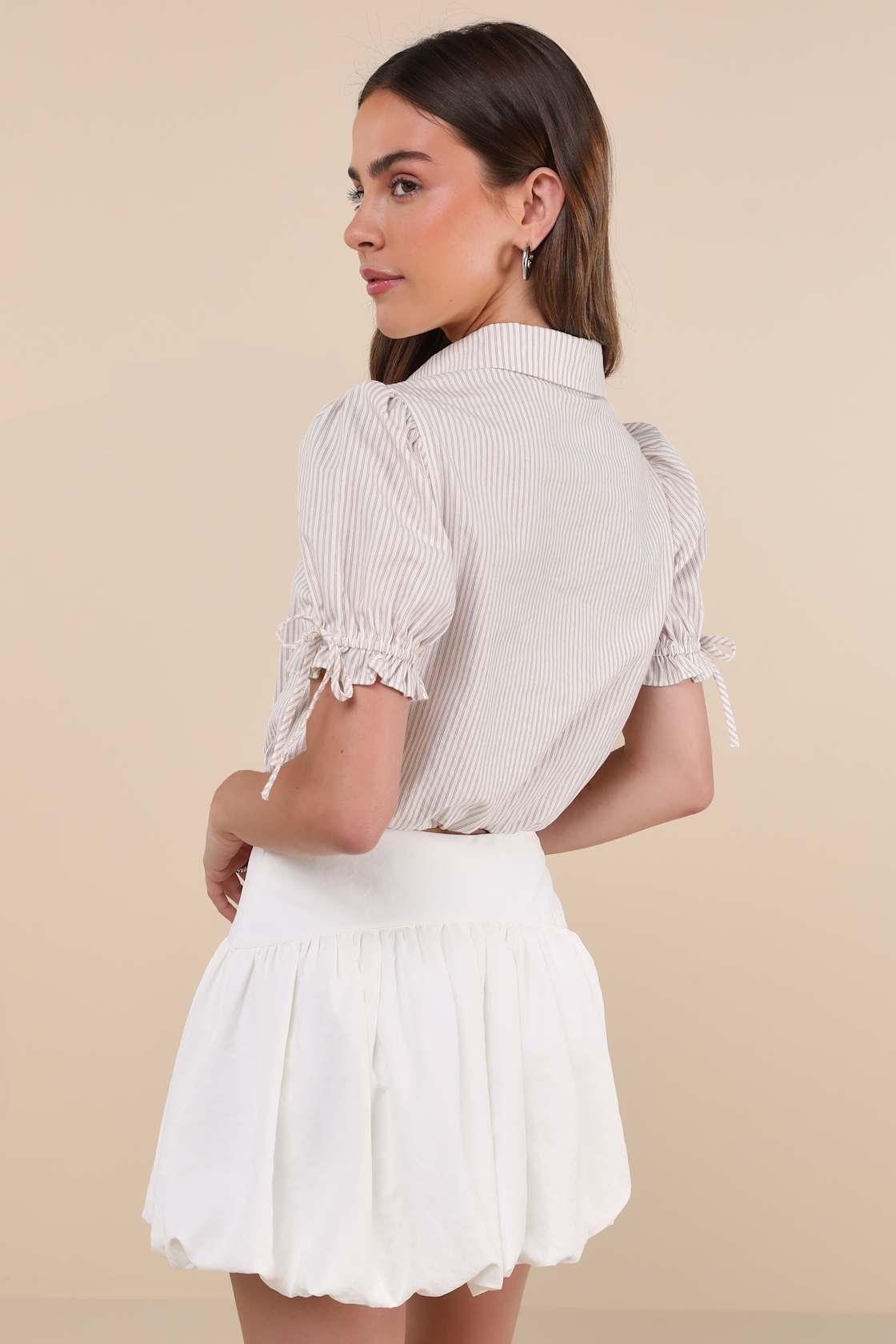 Cutely Defined White Bubble-Hem Mini Skort Product Image