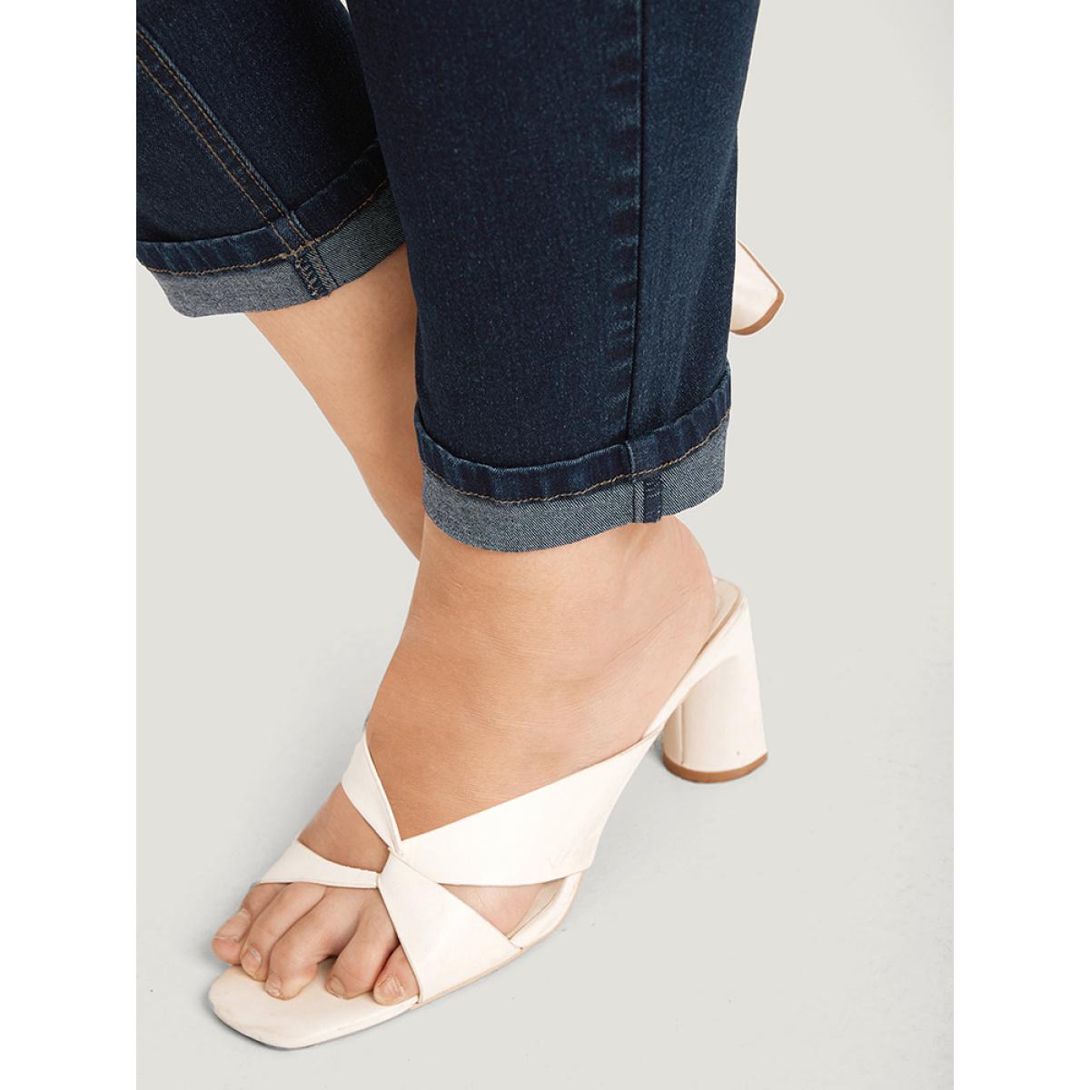 Plus Size Very Stretchy Pocket Dark Wash Roll Hem Jeans Women Midnight Casual Plain Roll Hem High stretch Pocket Jeans BloomChic 26/4X Product Image