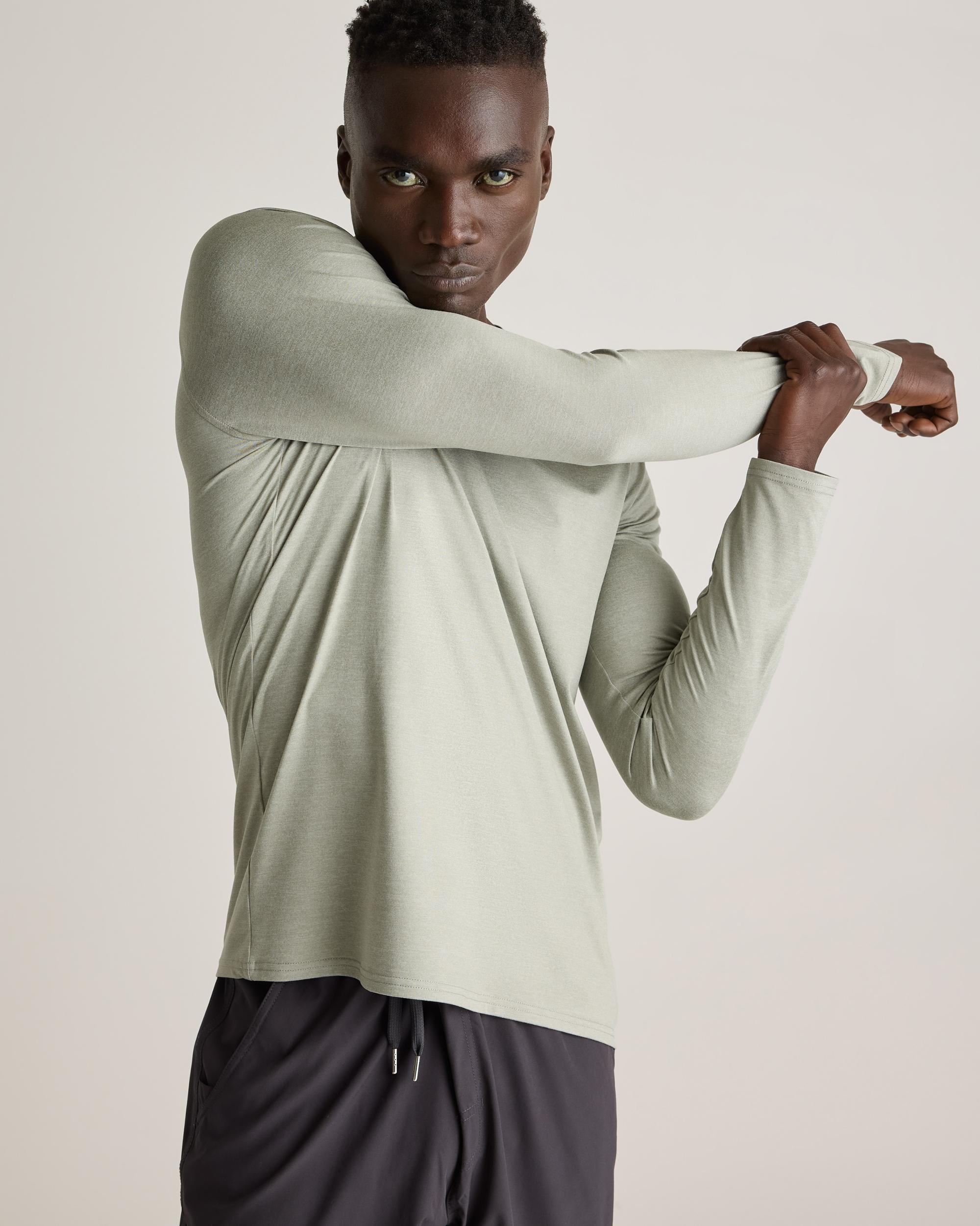 Quince | Men's Flowknit Breeze Performance Long Sleeve T-Shirt 100% Polyester Product Image